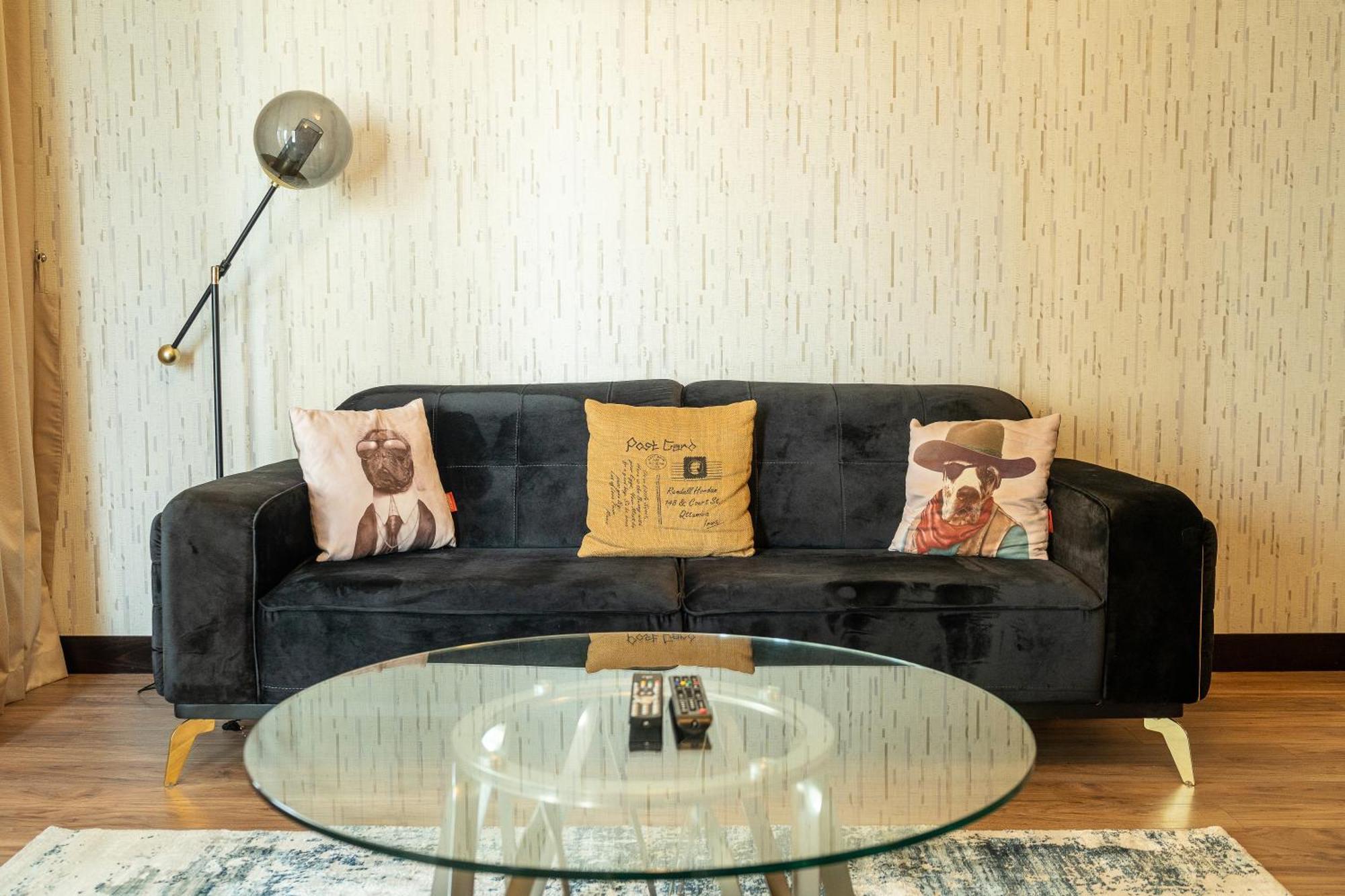 Apartment Bellavista 29 Boulevard 1 Bedroom With Extra Bedroom Partial Fountain Views *