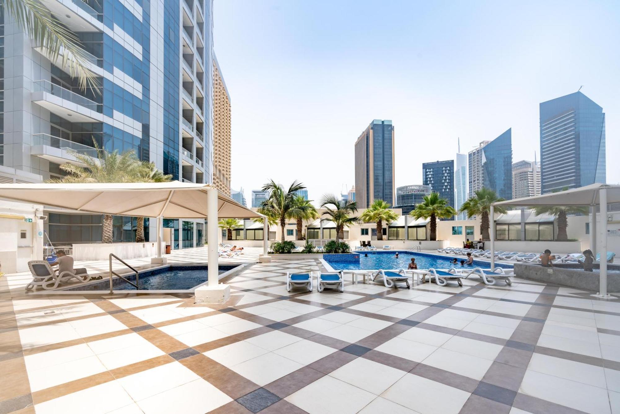 Ultimate / 2 Beds / Marina Views / Location In The Heart Of Marina / Perfect Vacation Dubai