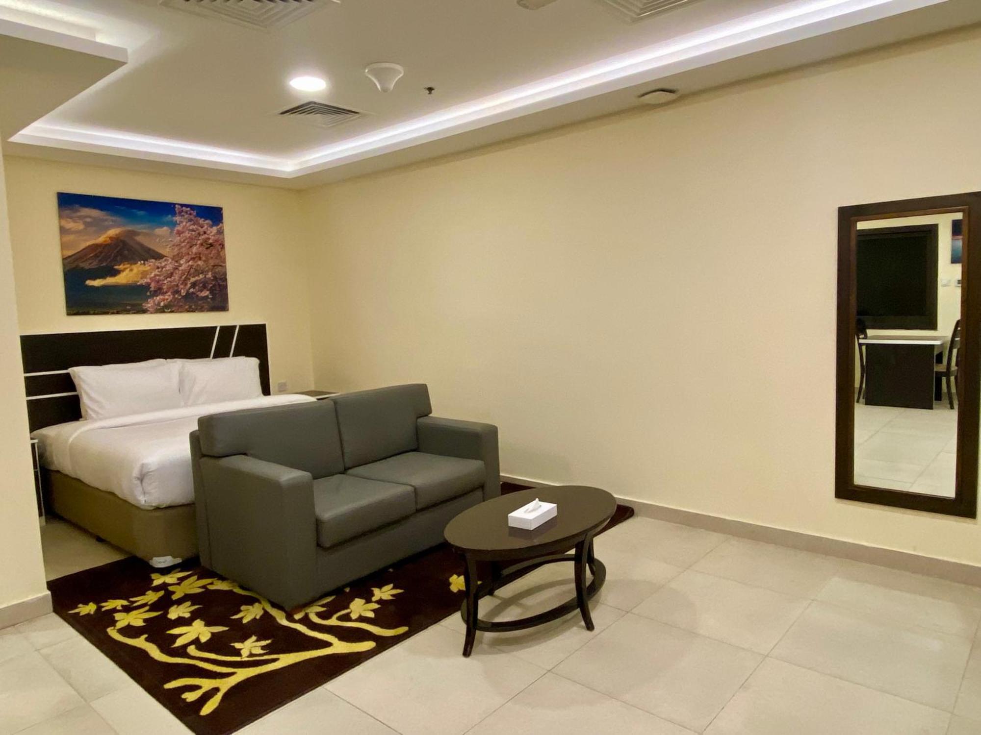Residences - Serviced Dip Apartment