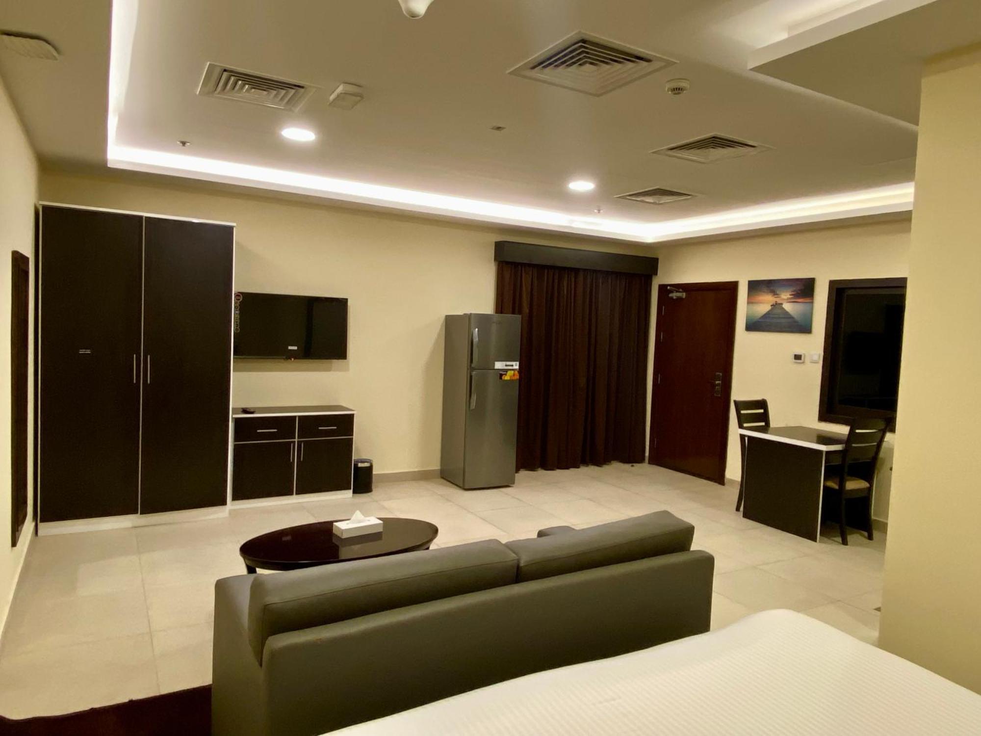 Residences - Serviced Dip Apartment *