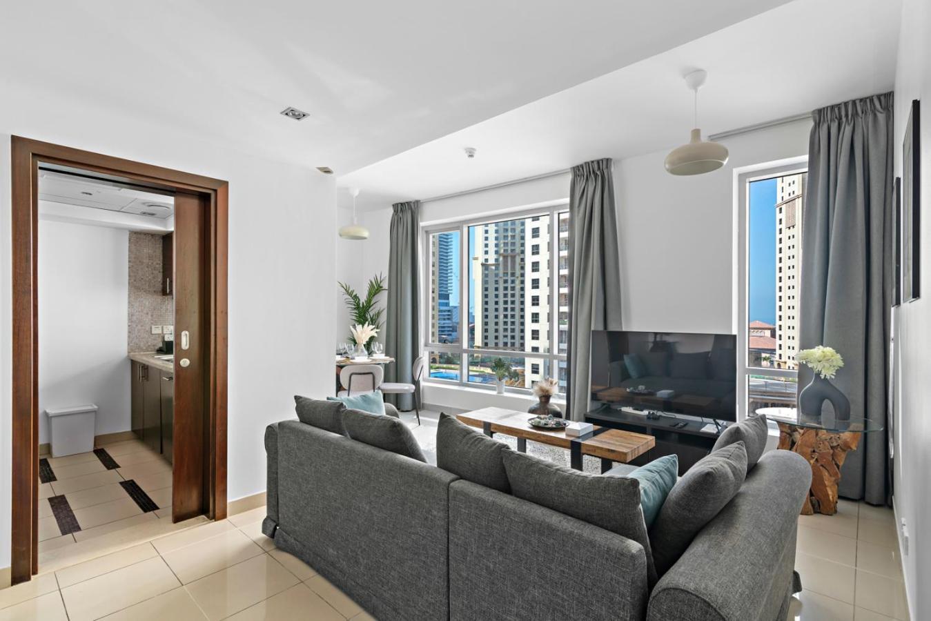 Stonetree - Spacious 1 Bedroom In Marina Apartment Dubai