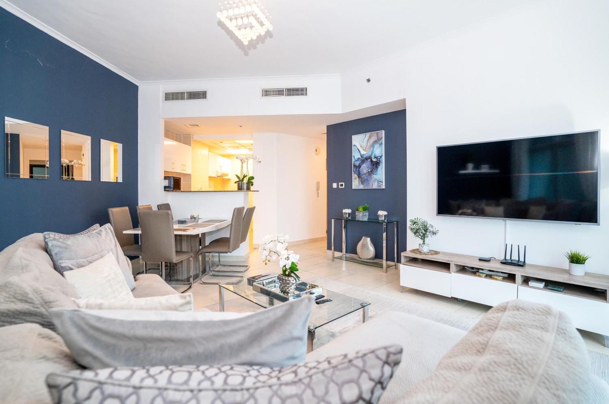 Homesgetaway - Cozy 2br At The Torch Marina Dubai