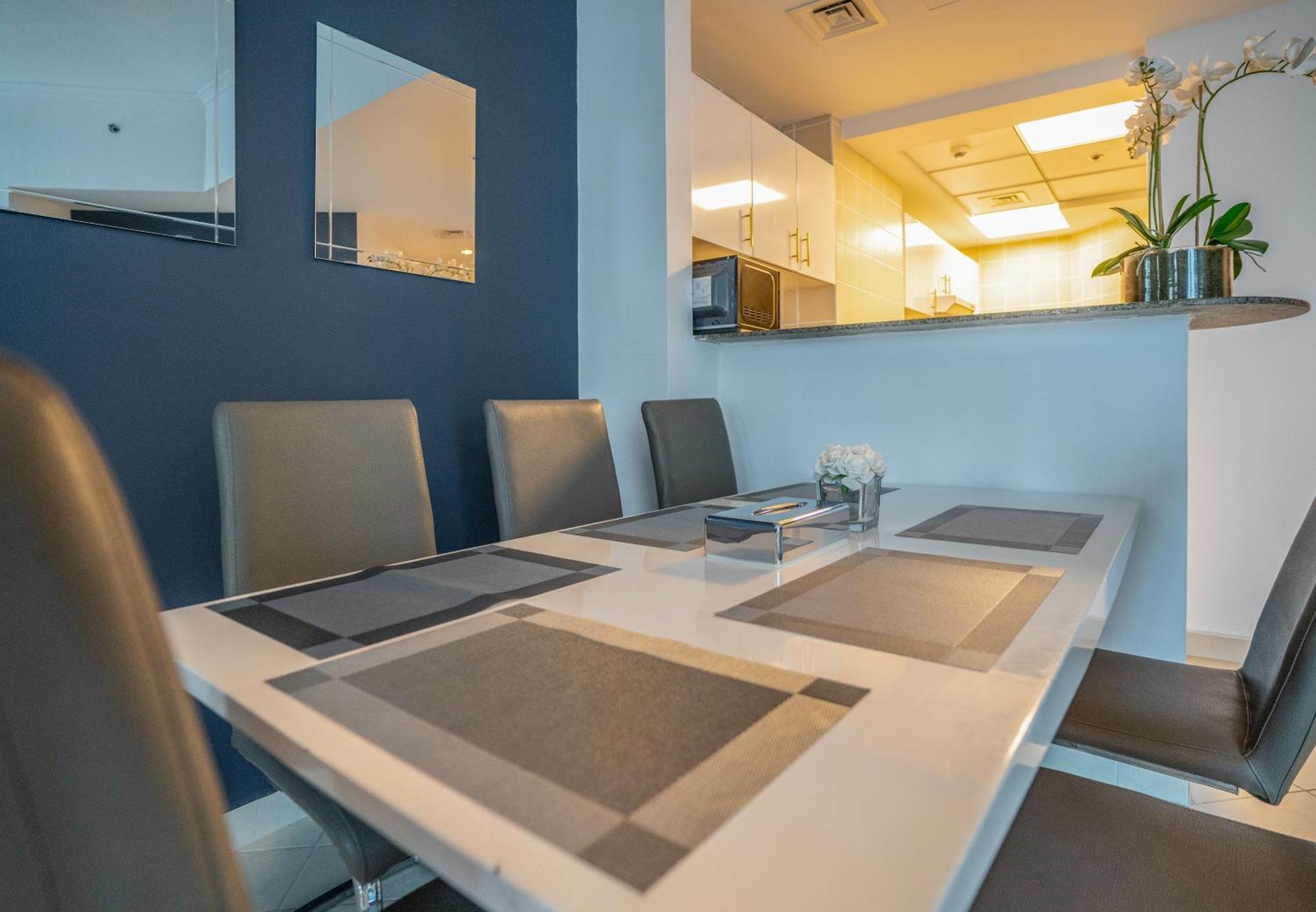 Homesgetaway - Cozy 2br At The Torch Marina Dubai