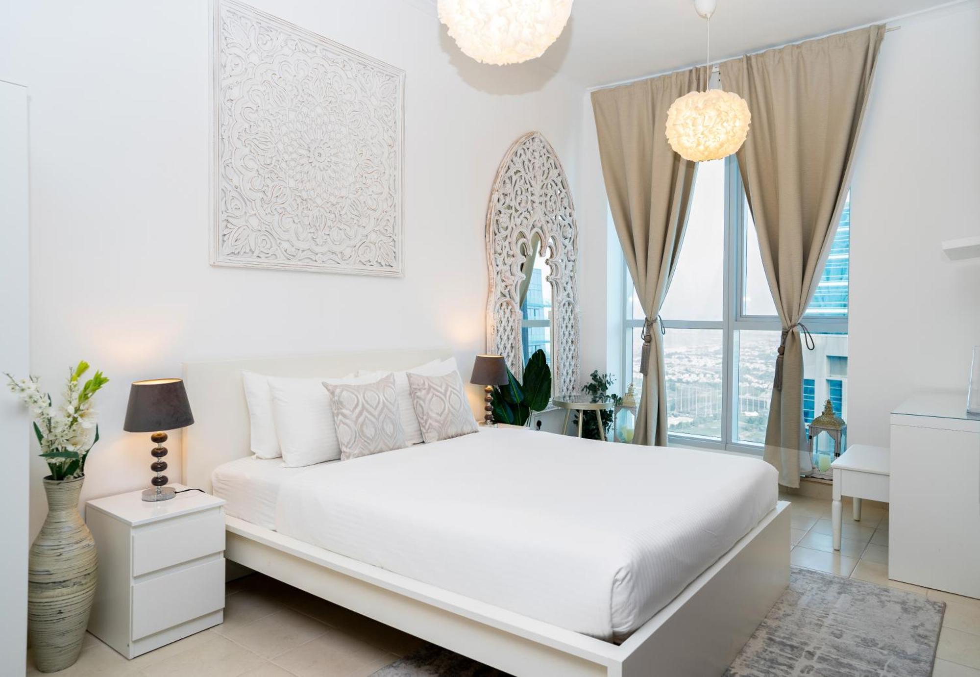 Homesgetaway - Cozy 2br At The Torch Marina * Dubai