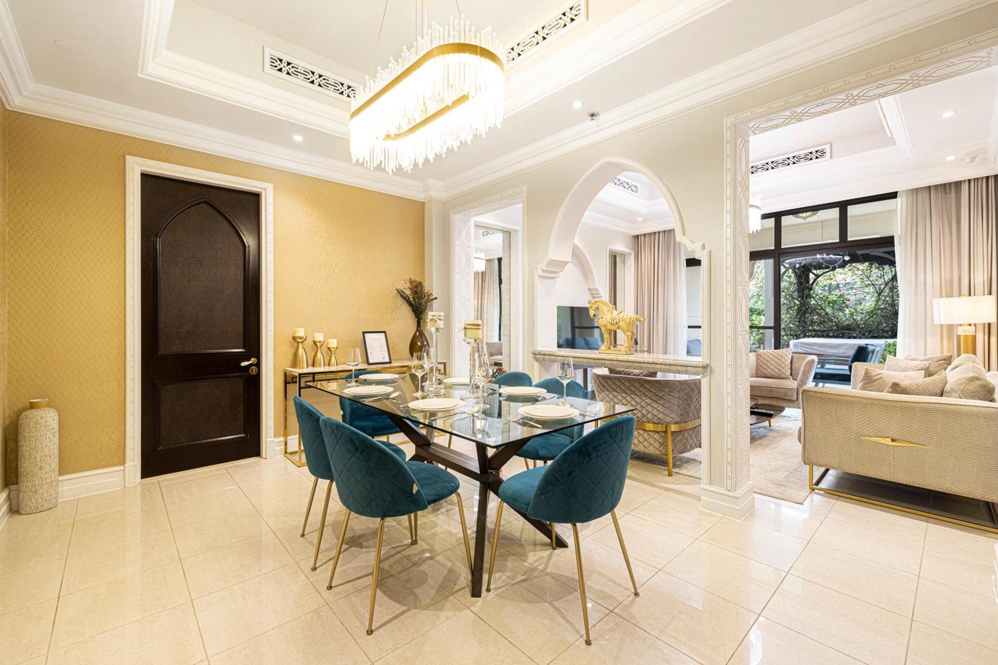 Luxurious Unique 2 Bed With Private Jacuzzi & Garden - Connected To Souk Al Bahar - Mall Apartamento Dubai