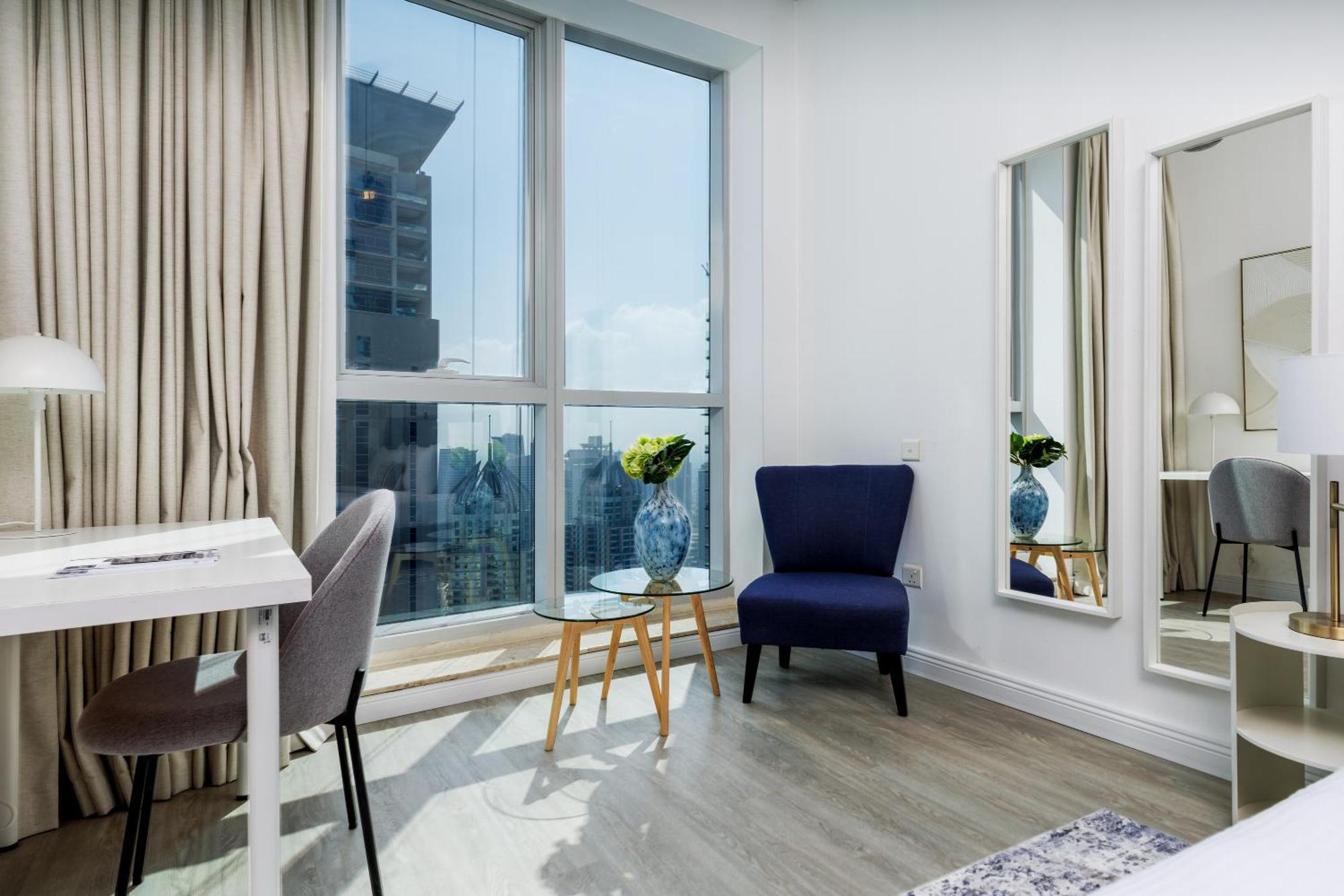 Maison Privee - Modern Urban Retreat In The Heart Of Marina Apartamento Dubai
