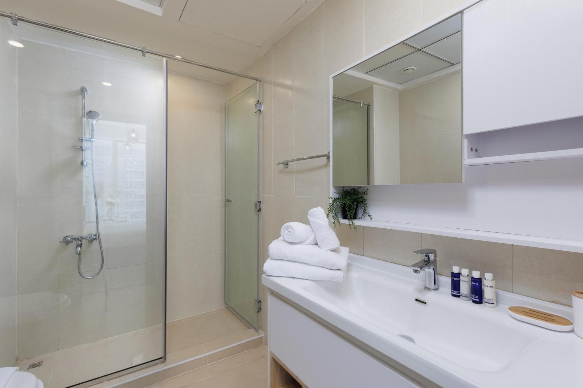 Maison Privee - Modern Urban Retreat In The Heart Of Marina Apartamento Dubai