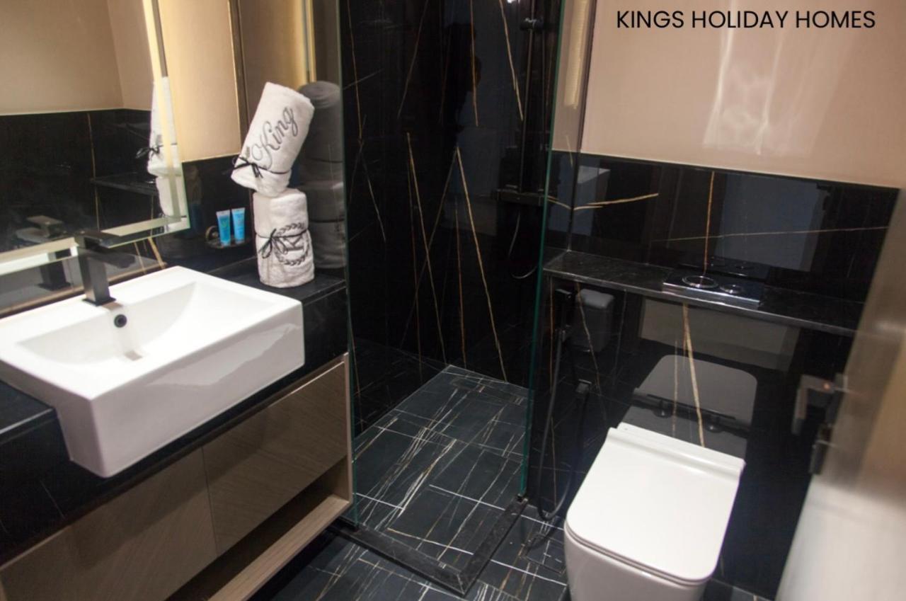 Binghatti Canal , Burj Khalifa View With Private Jacuzzi And Cinema Screen ,kings Apartamento