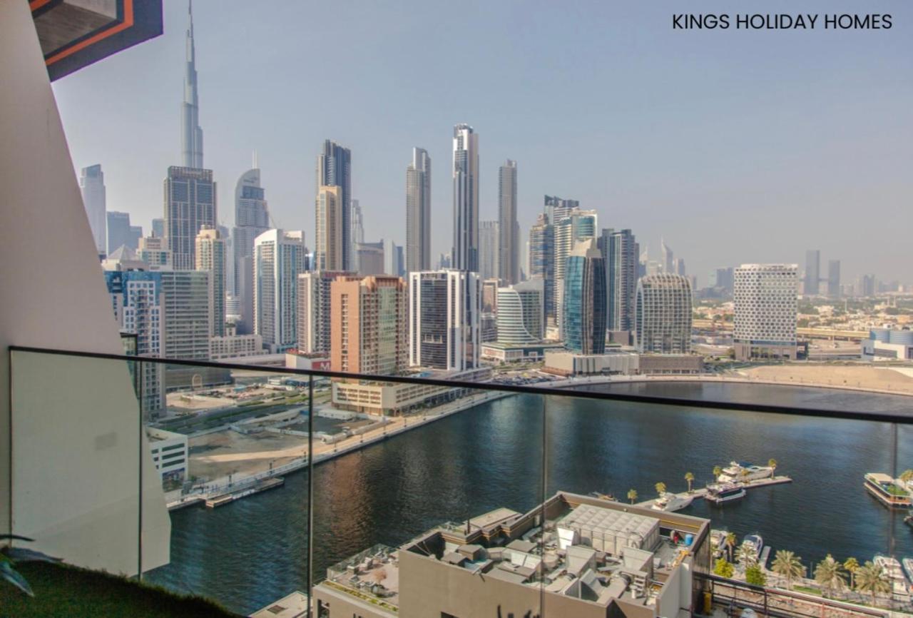 Binghatti Canal , Burj Khalifa View With Private Jacuzzi And Cinema Screen ,kings Apartamento