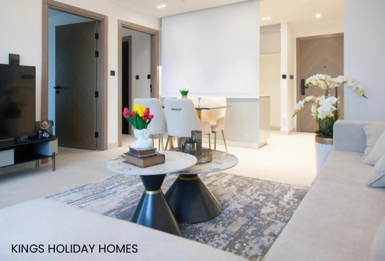 Apartamento Binghatti Canal , Burj Khalifa View With Private Jacuzzi And Cinema Screen ,kings *