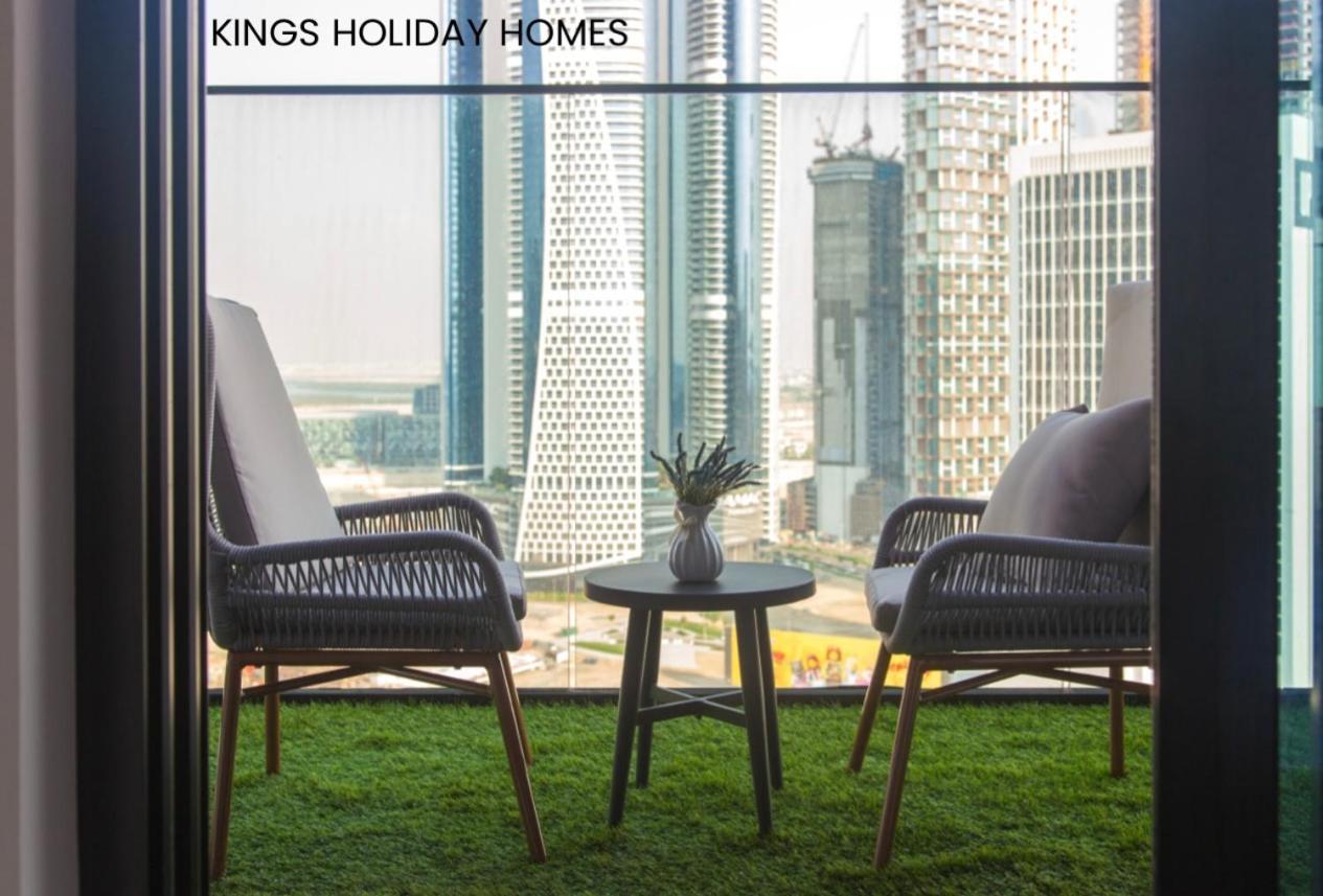 Binghatti Canal , Burj Khalifa View With Private Jacuzzi And Cinema Screen ,kings