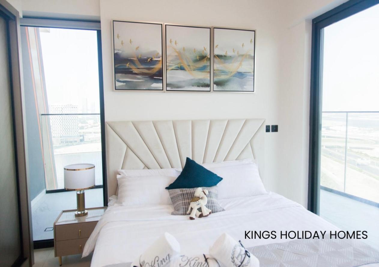 Apartamento Binghatti Canal , Burj Khalifa View With Private Jacuzzi And Cinema Screen ,kings Dubai