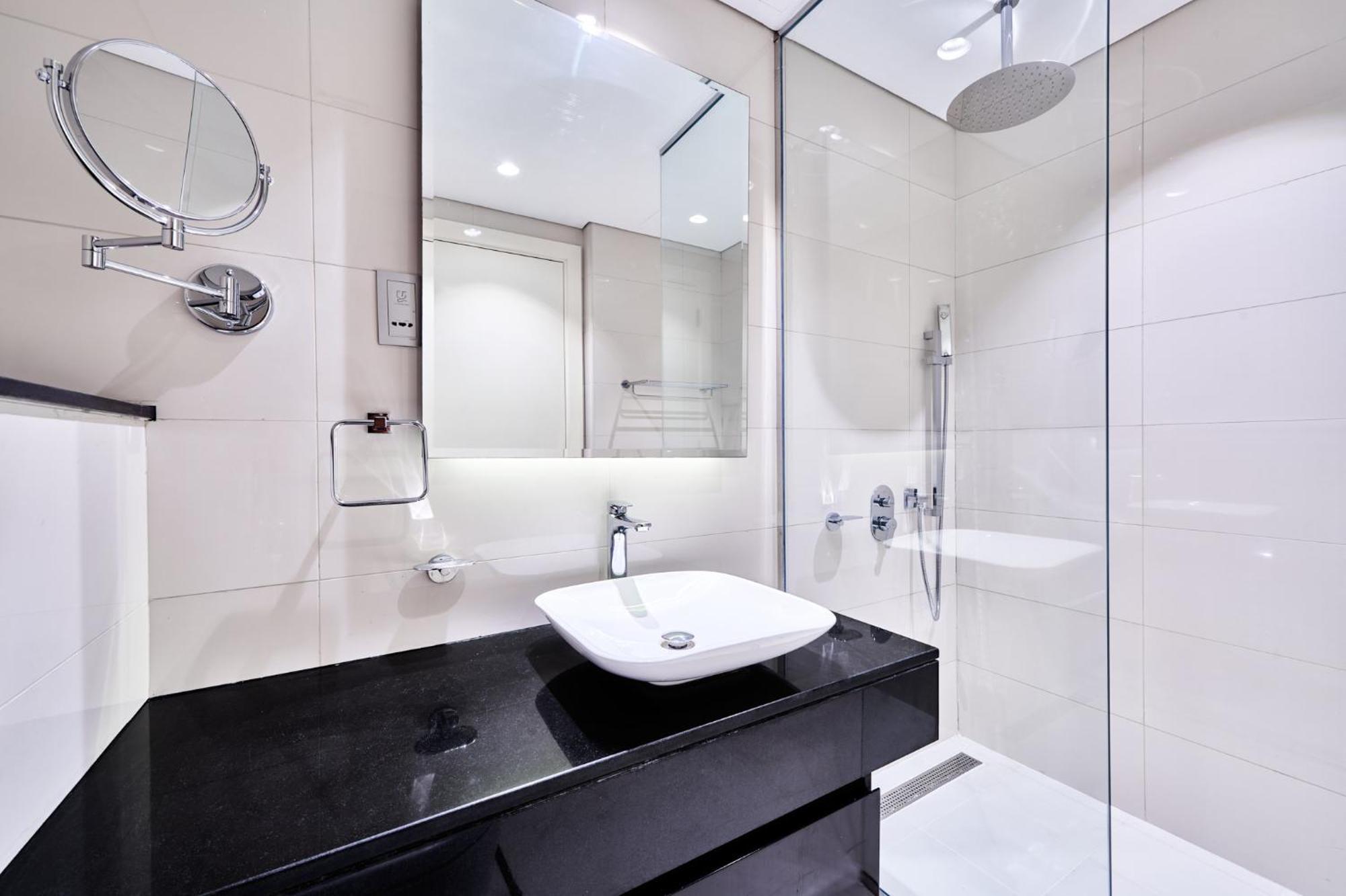 5* Studio, 10min Walk To Mall, 1min Bay Sqr Daire Dubai