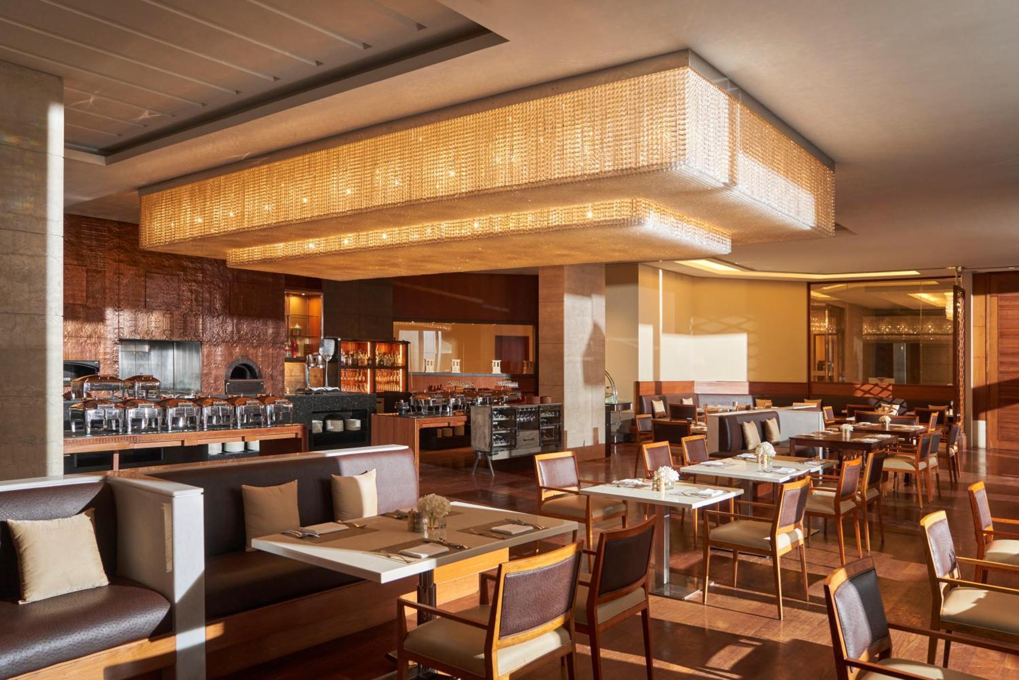 Anantara Downtown 5*