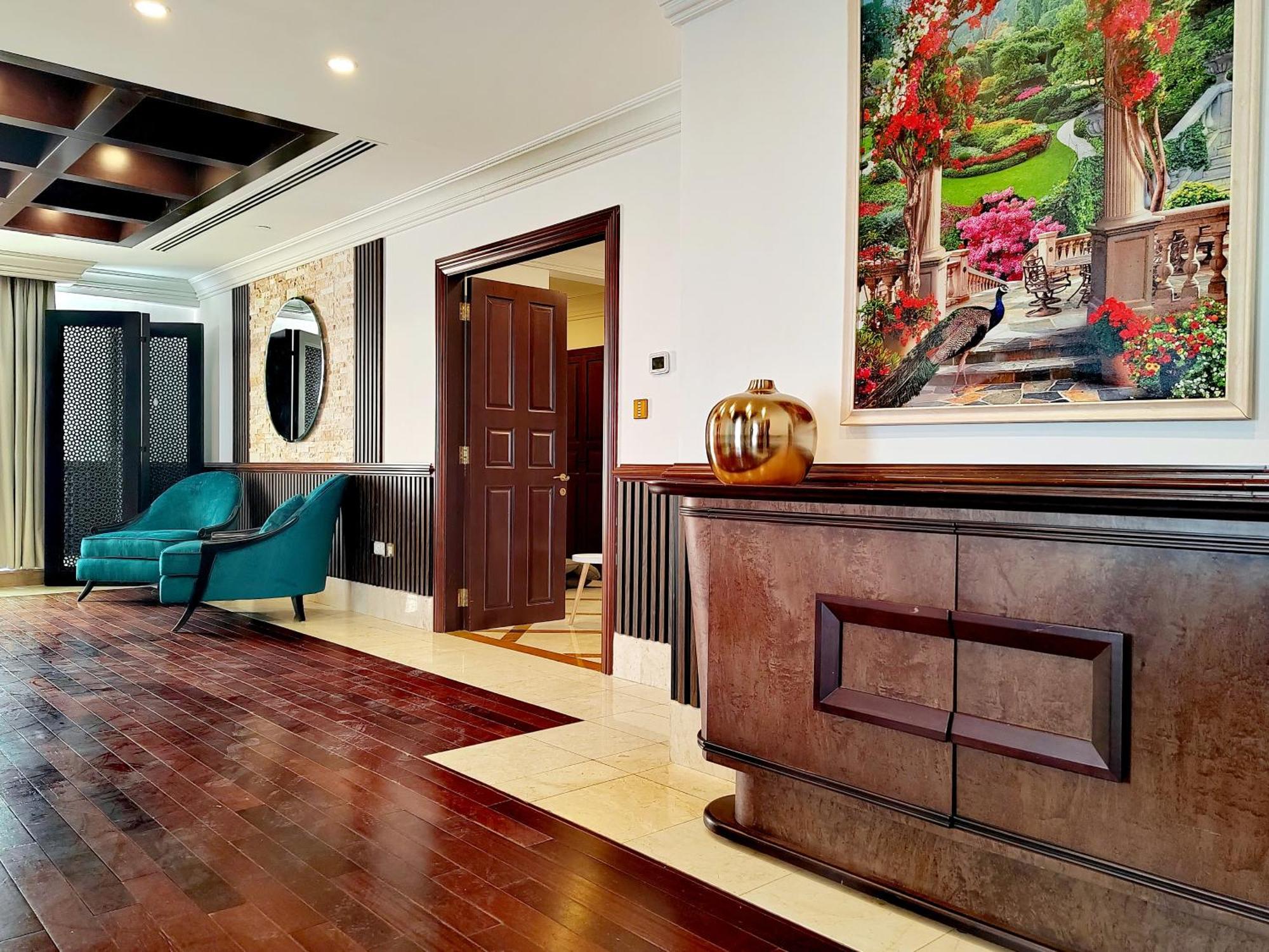 Apartment Penthouse With Private Pool And Big Private Terrace