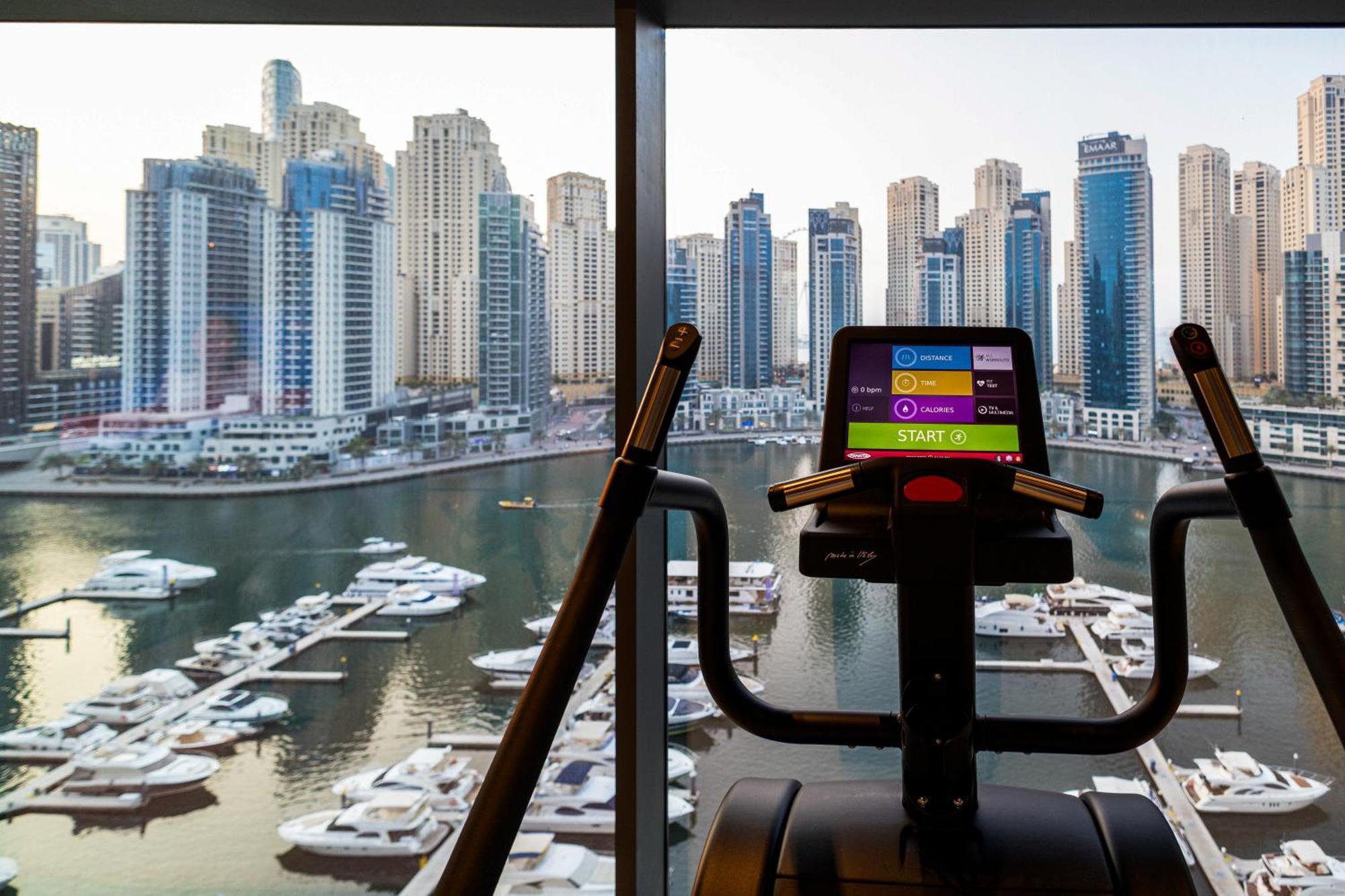 Vida Marina & Yacht Club , And Residences , Luxurious 2br
