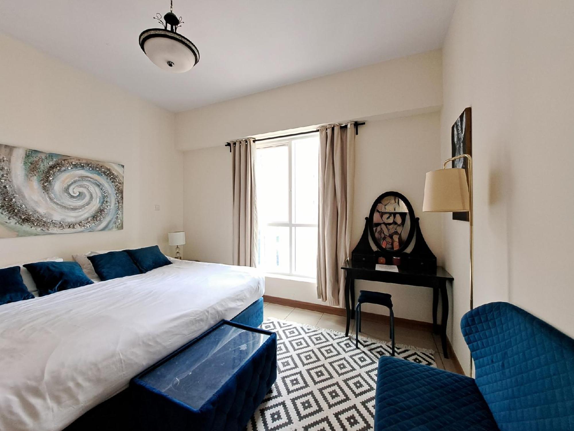 Serenity Paradise 2br In Marina * Dubai