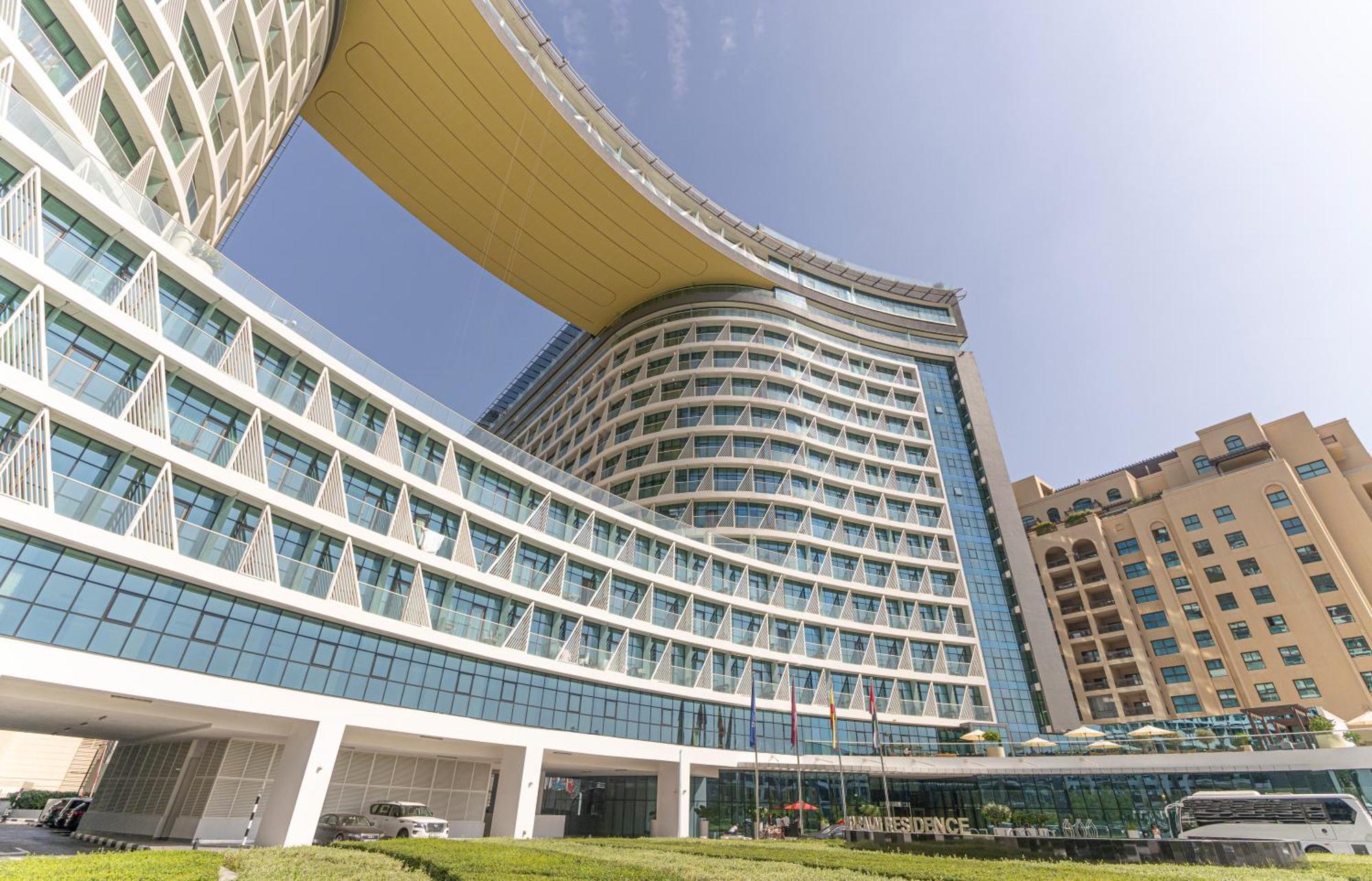 With Private Access At Palm Jumeirah * Dubai