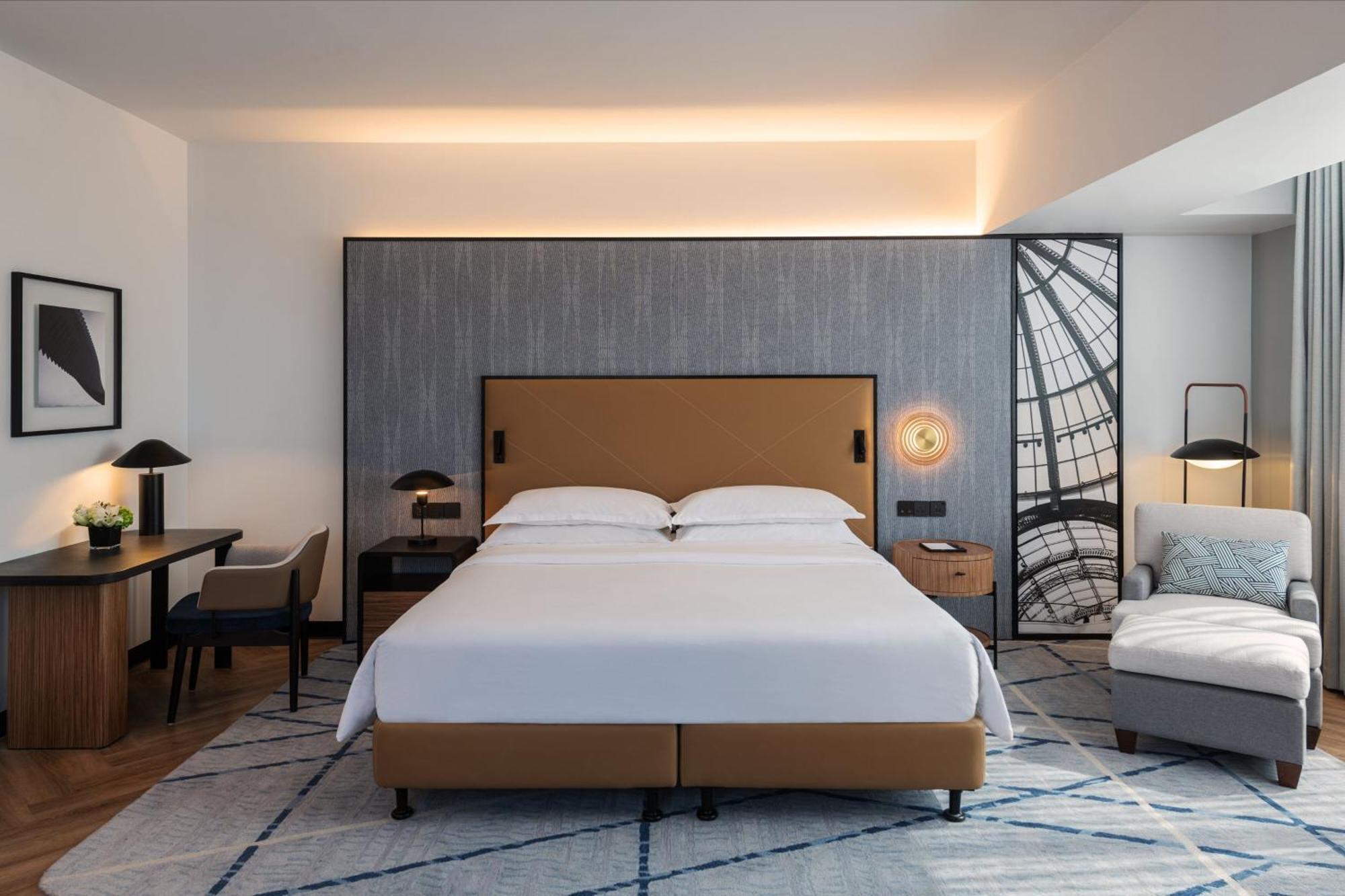 Sheraton Mall Of The Emirates Hotel,