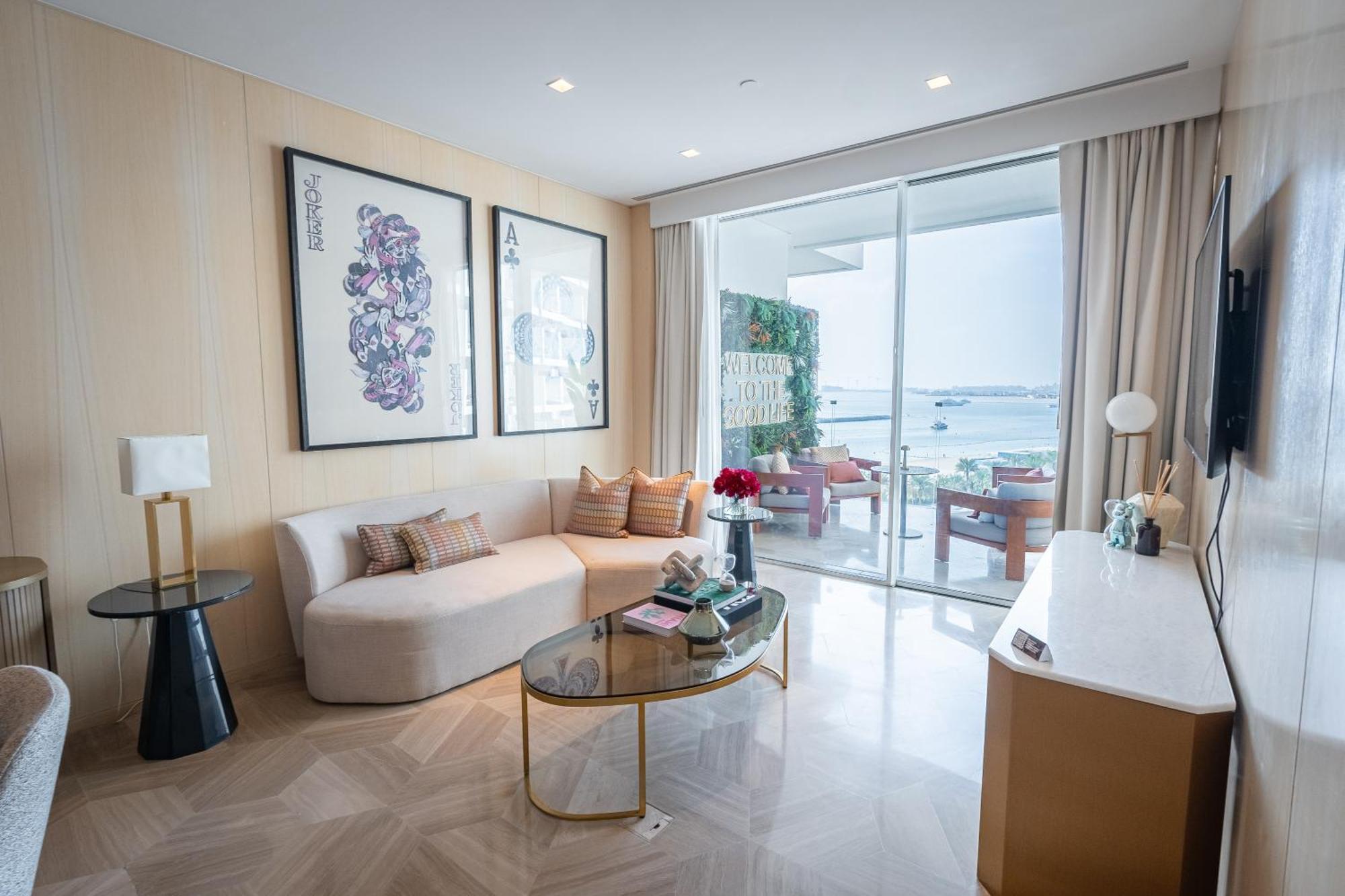 Daniels Stunning 2br With Full Sea View At Five *