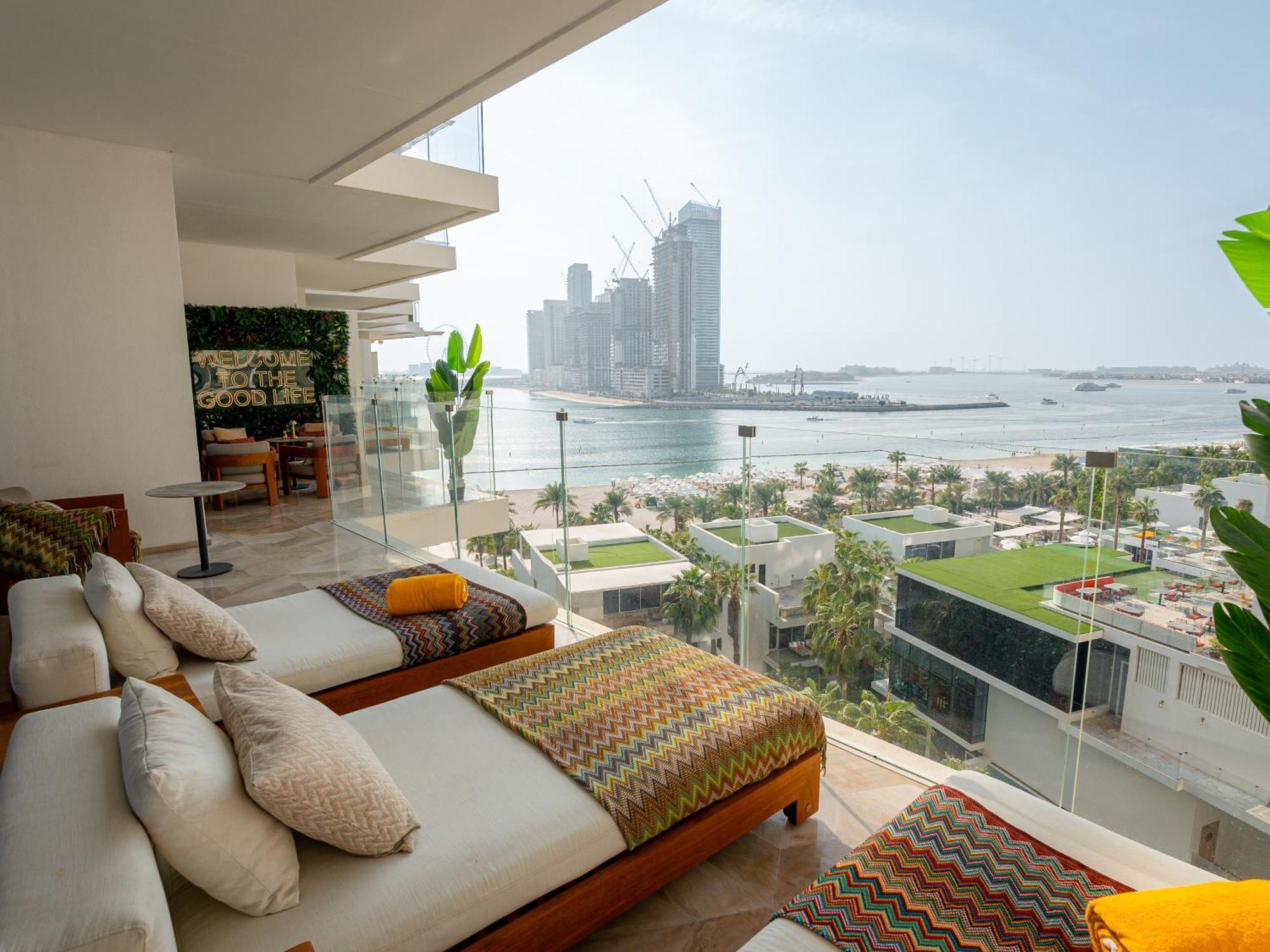 Apartment Daniels Stunning 2br With Full Sea View At Five *