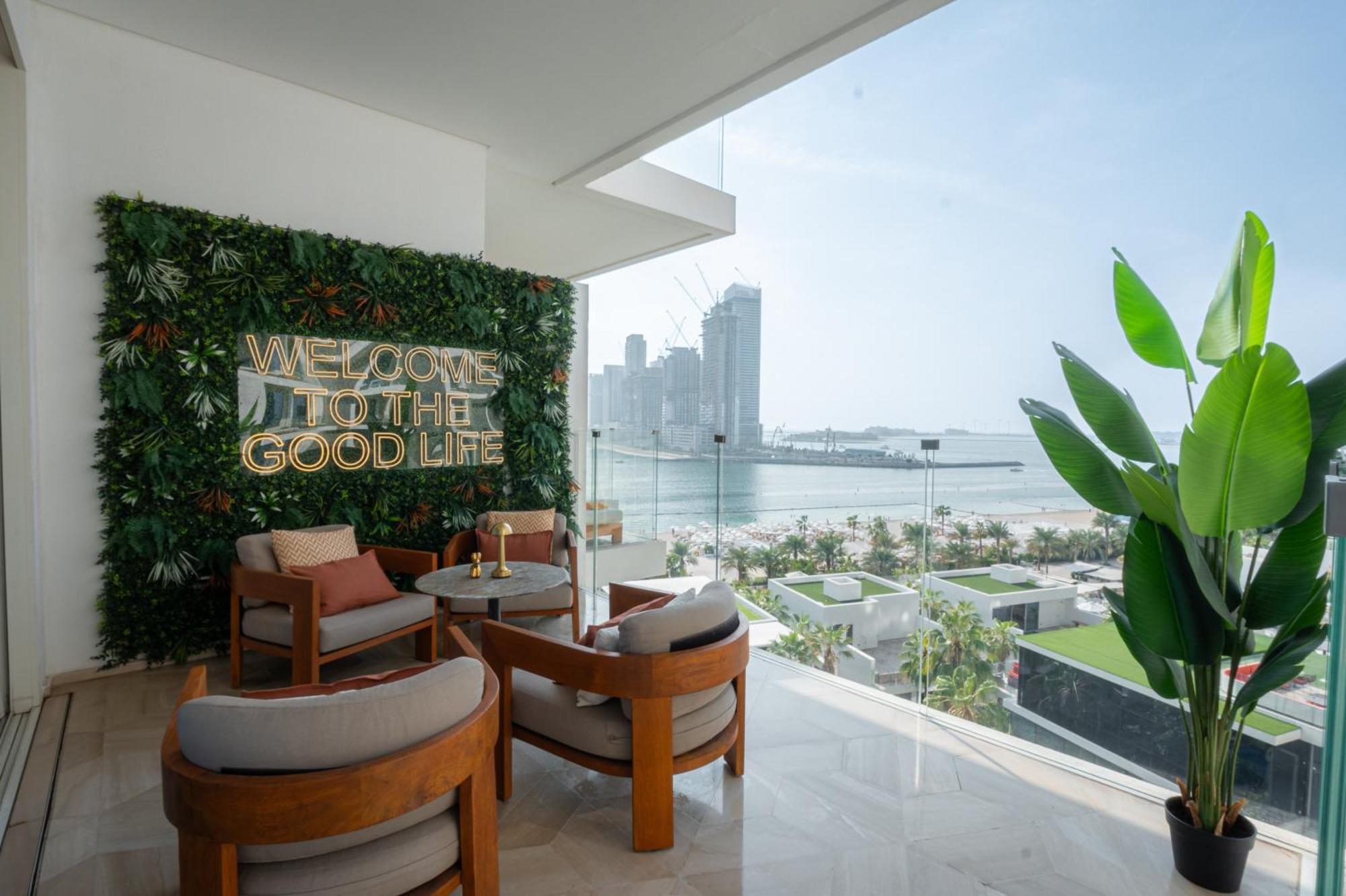 Apartment Daniels Stunning 2br With Full Sea View At Five