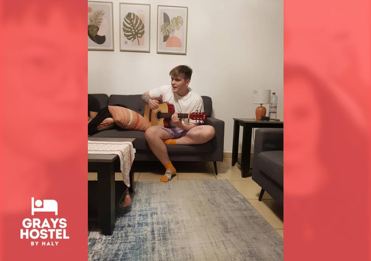 Grays By Haly Hostel Dubai
