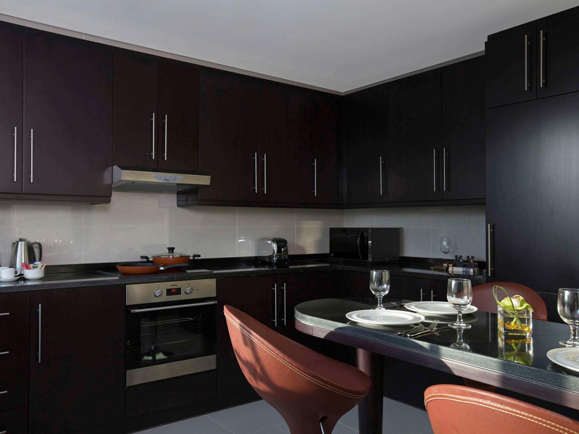 Hotel Pullman Jumeirah Lakes Towers 5*