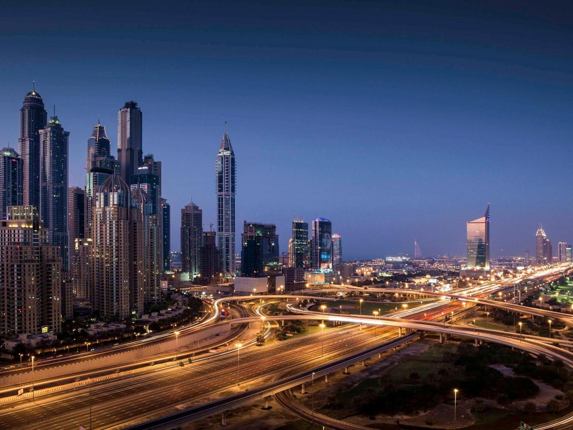 Hotel Pullman Jumeirah Lakes Towers 5*