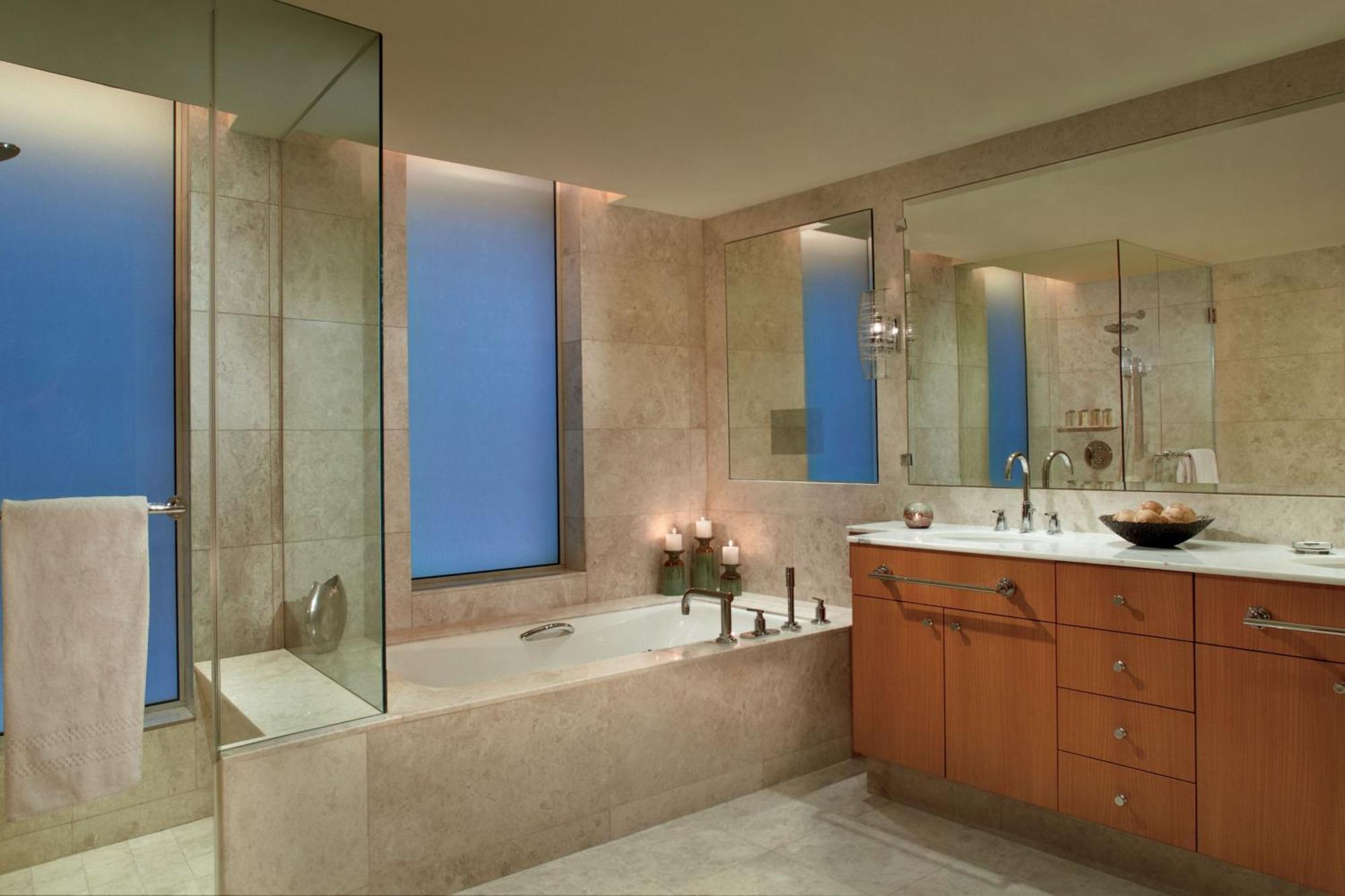 Ritz Carlton Difc Downtown Hotel 5*