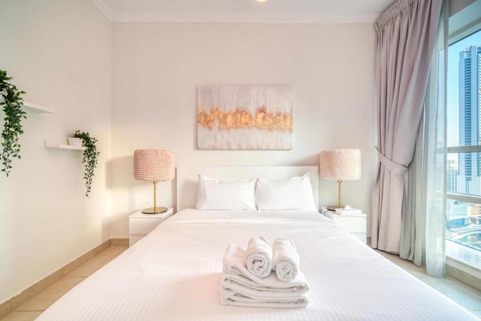 Marina Quays West, Marina - Mint Apartment *