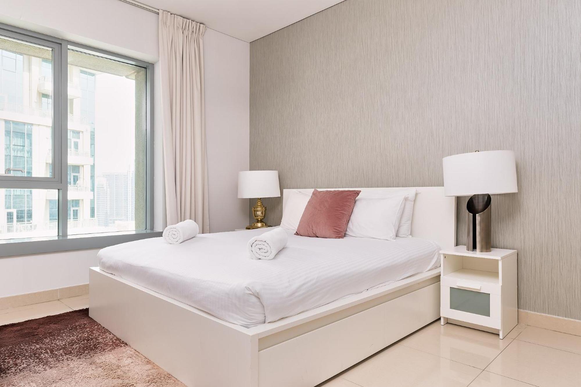 Bellavista - 1 Bedroom - With Extra - Partial Fountain View Daire Dubai