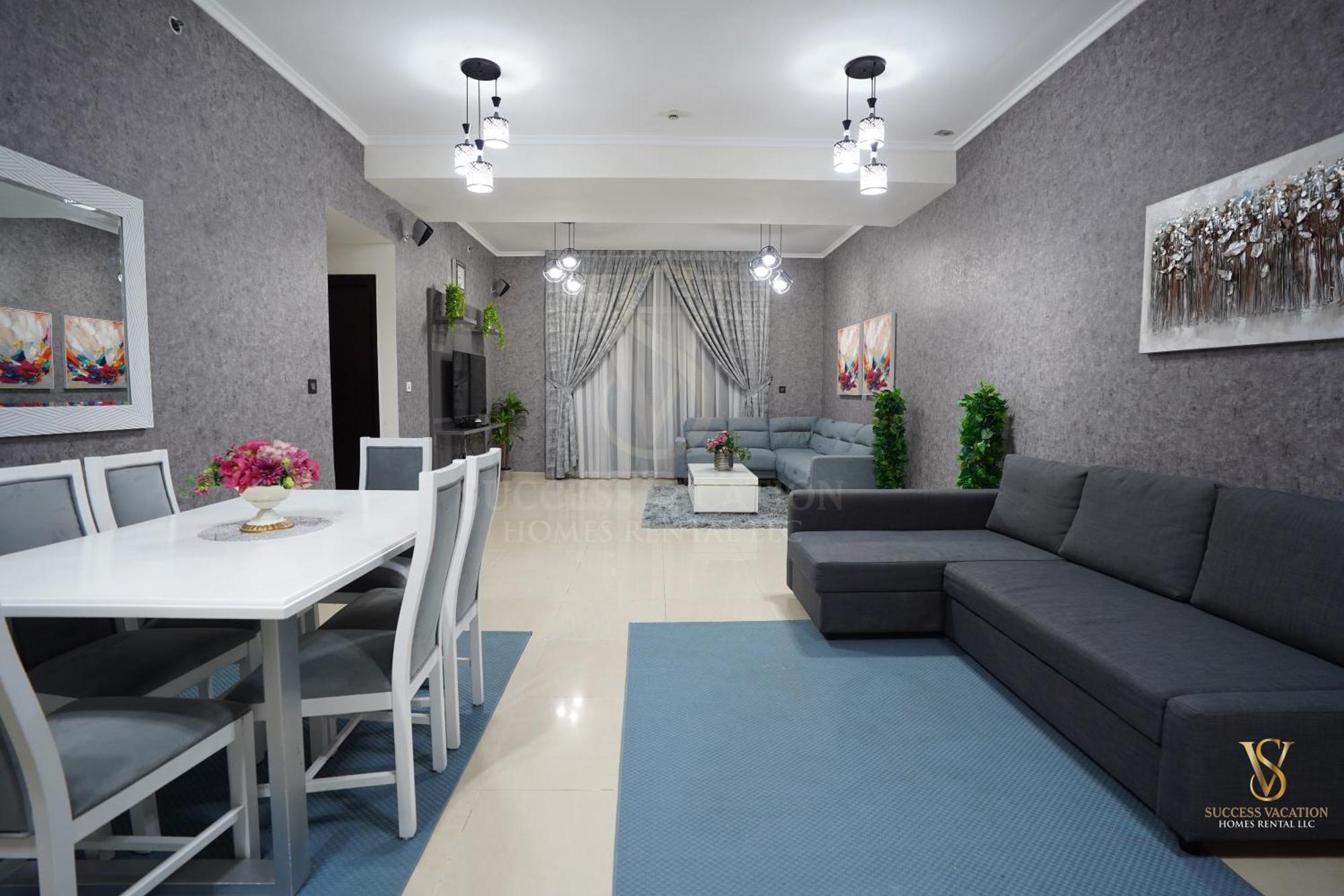 Daire Success Luxury - 5 Min Away Marina Corniche - Free Housekeeping Provided Everyday-24-7 Staff Available For Services *