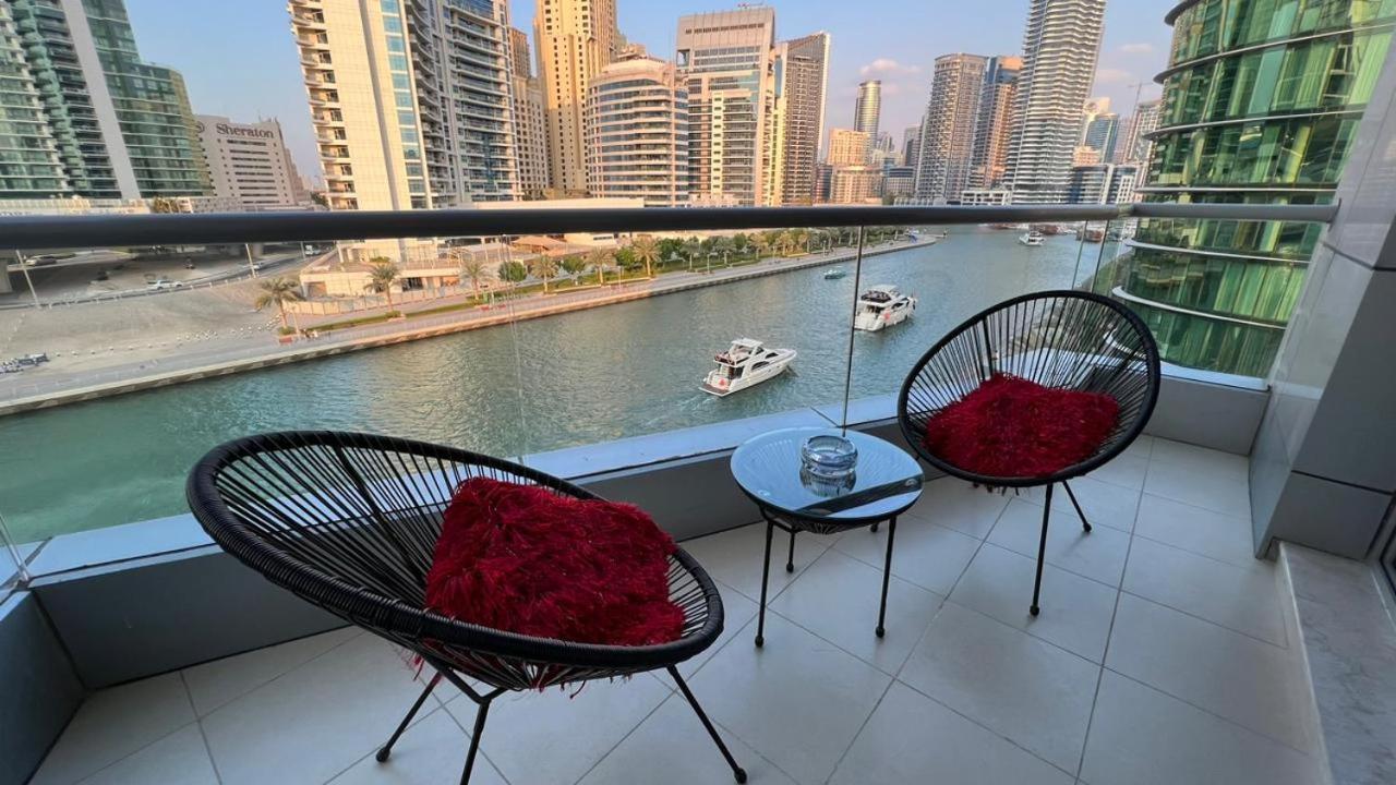 Premium Marina Two Bedroom With Sea View - Family Only Daire *