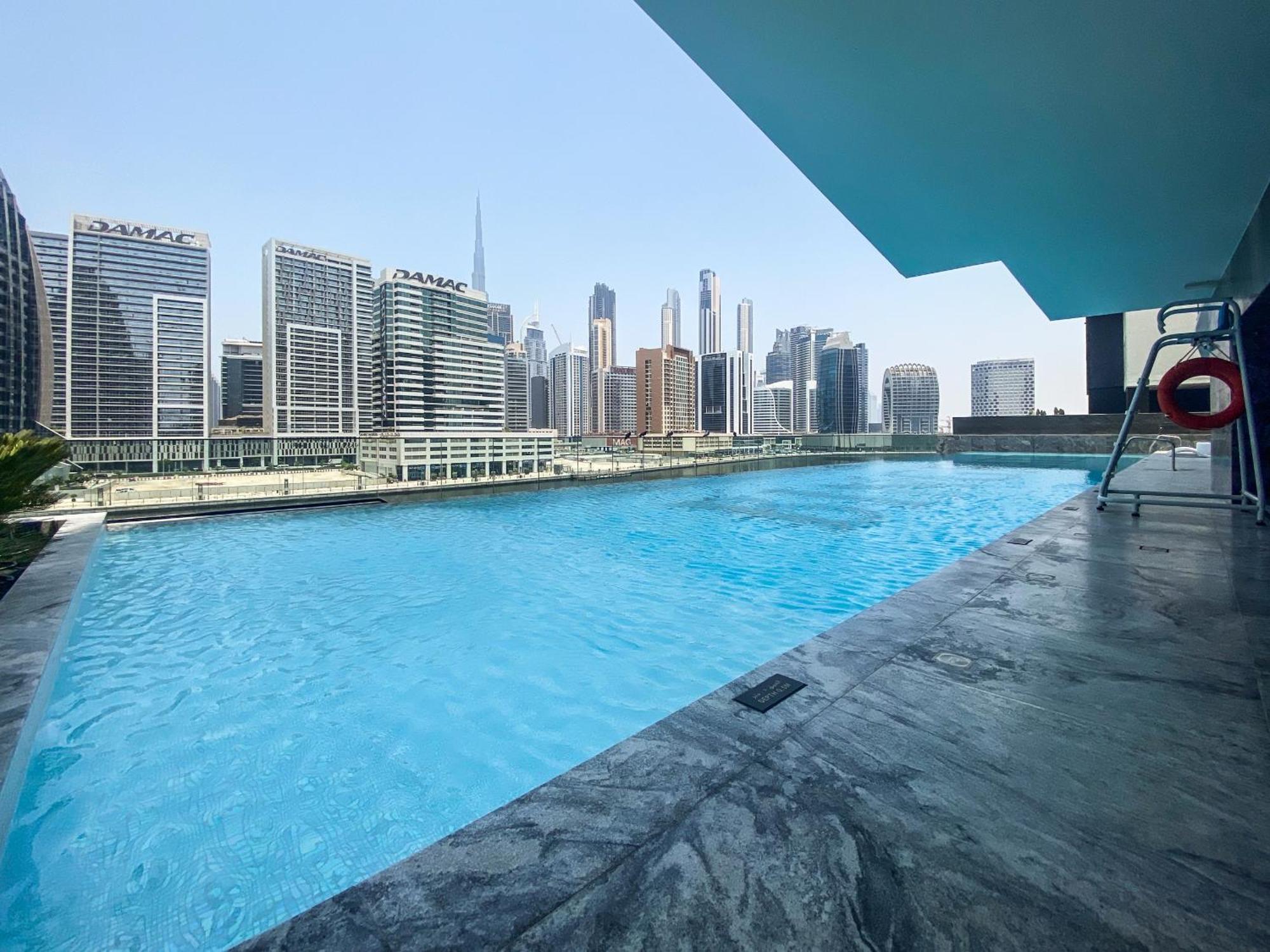 Easygo - Binghatti Canal Burj Khalifa View 1 Bedroom *