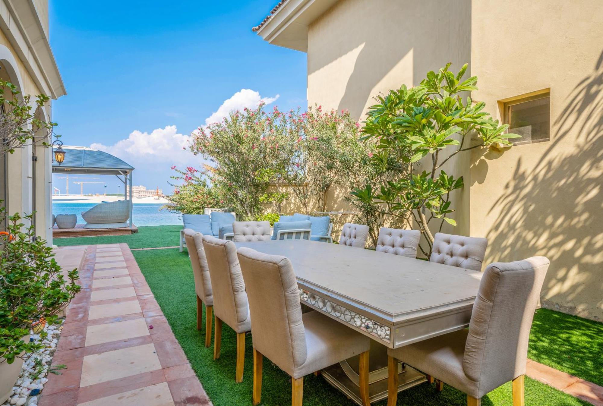 Vacay Lettings -private Pool & Beach At Palm Jumeirah *