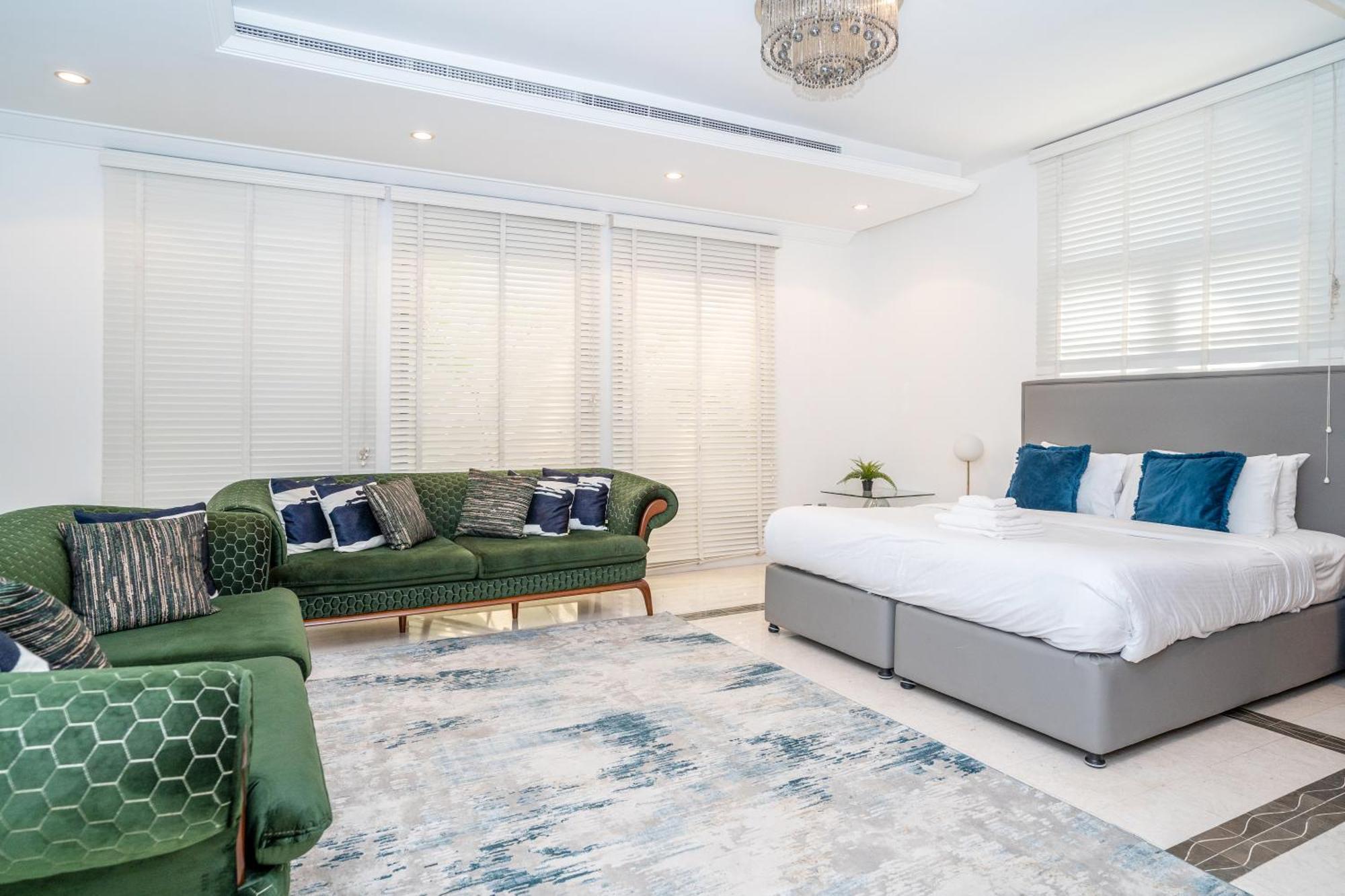 Vacay Lettings -private Pool & Beach At Palm Jumeirah *