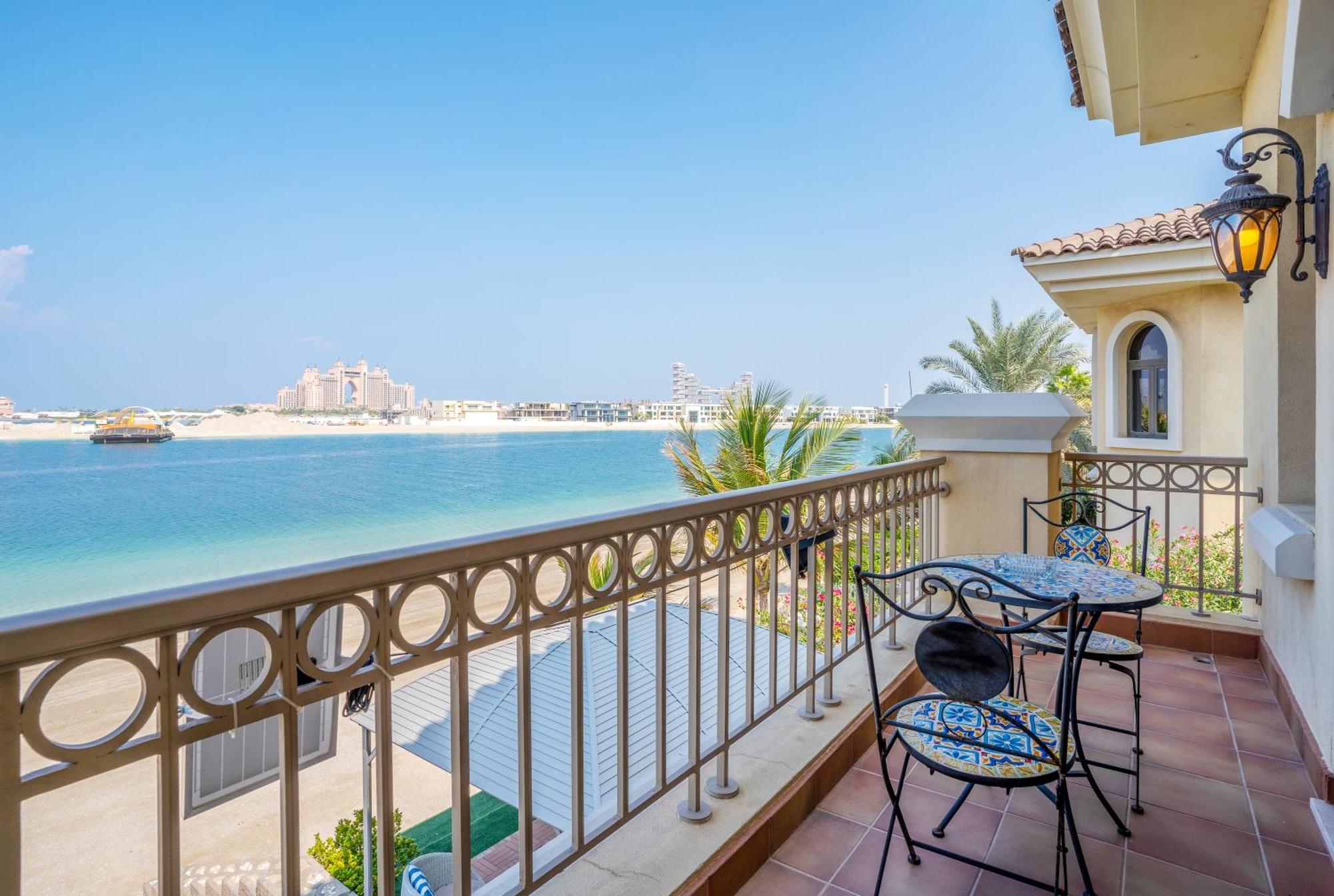 Vacay Lettings -private Pool & Beach At Palm Jumeirah Villa