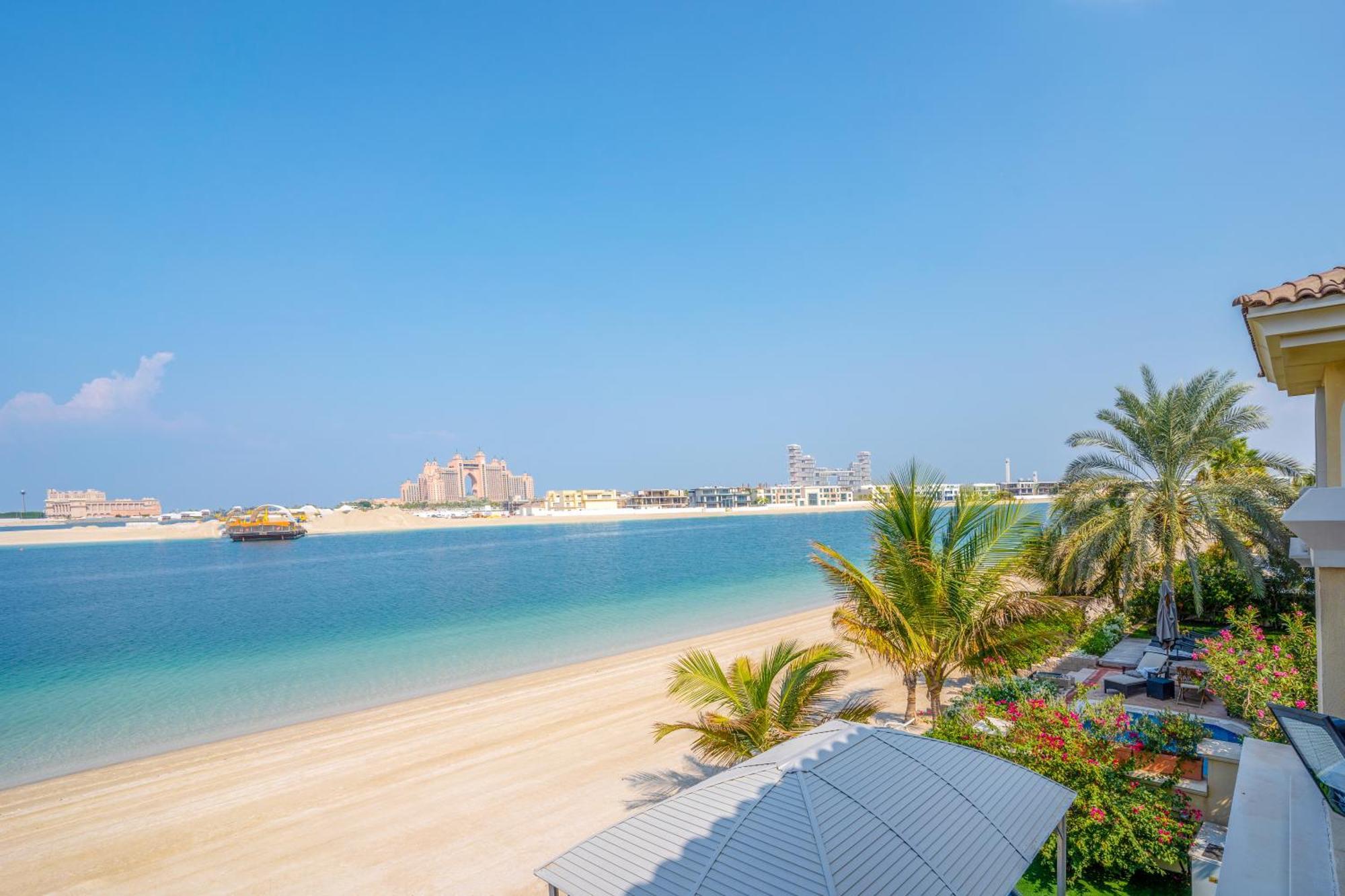 Vacay Lettings -private Pool & Beach At Palm Jumeirah Villa *