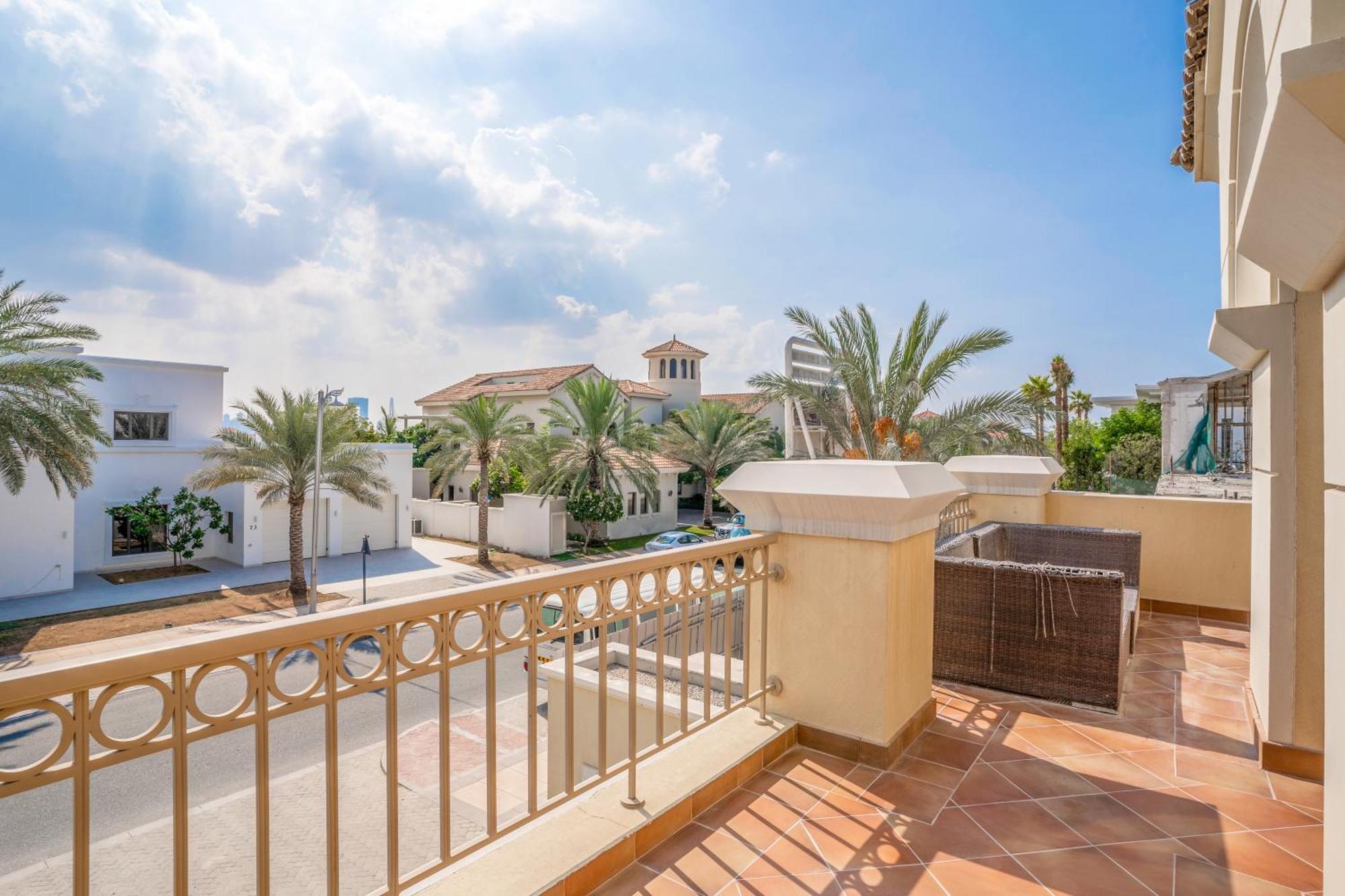 Vacay Lettings -private Pool & Beach At Palm Jumeirah *