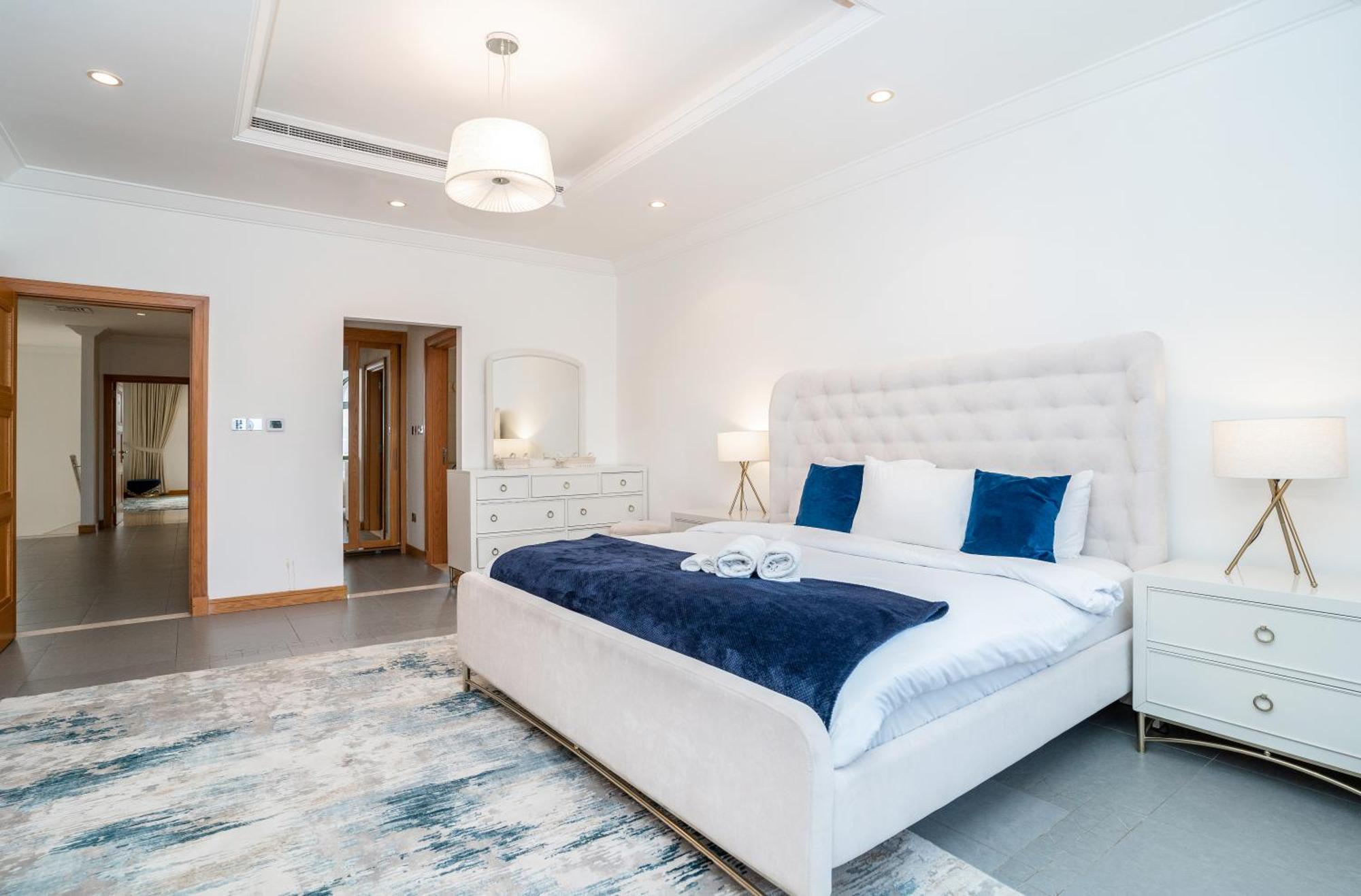 Vacay Lettings -private Pool & Beach At Palm Jumeirah Villa