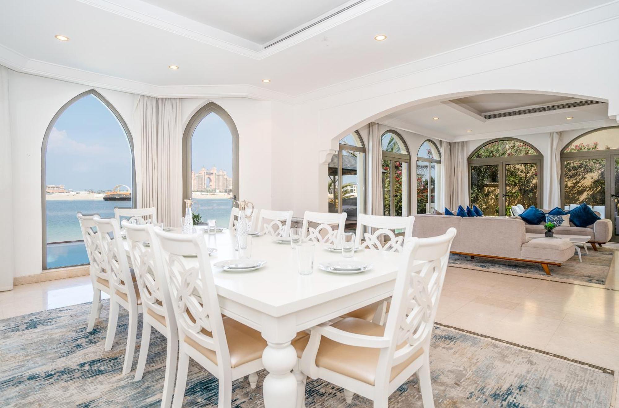 Vacay Lettings -private Pool & Beach At Palm Jumeirah Villa Dubai