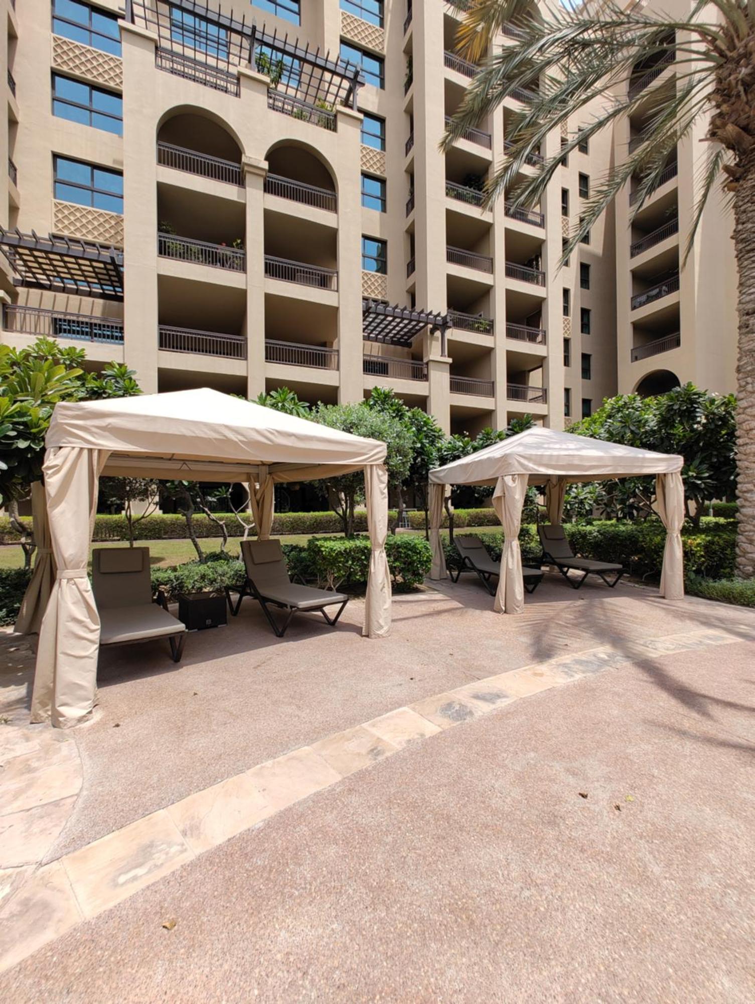 Fairmont Residences The Palm: Beachfront Luxury With Designer Terrace