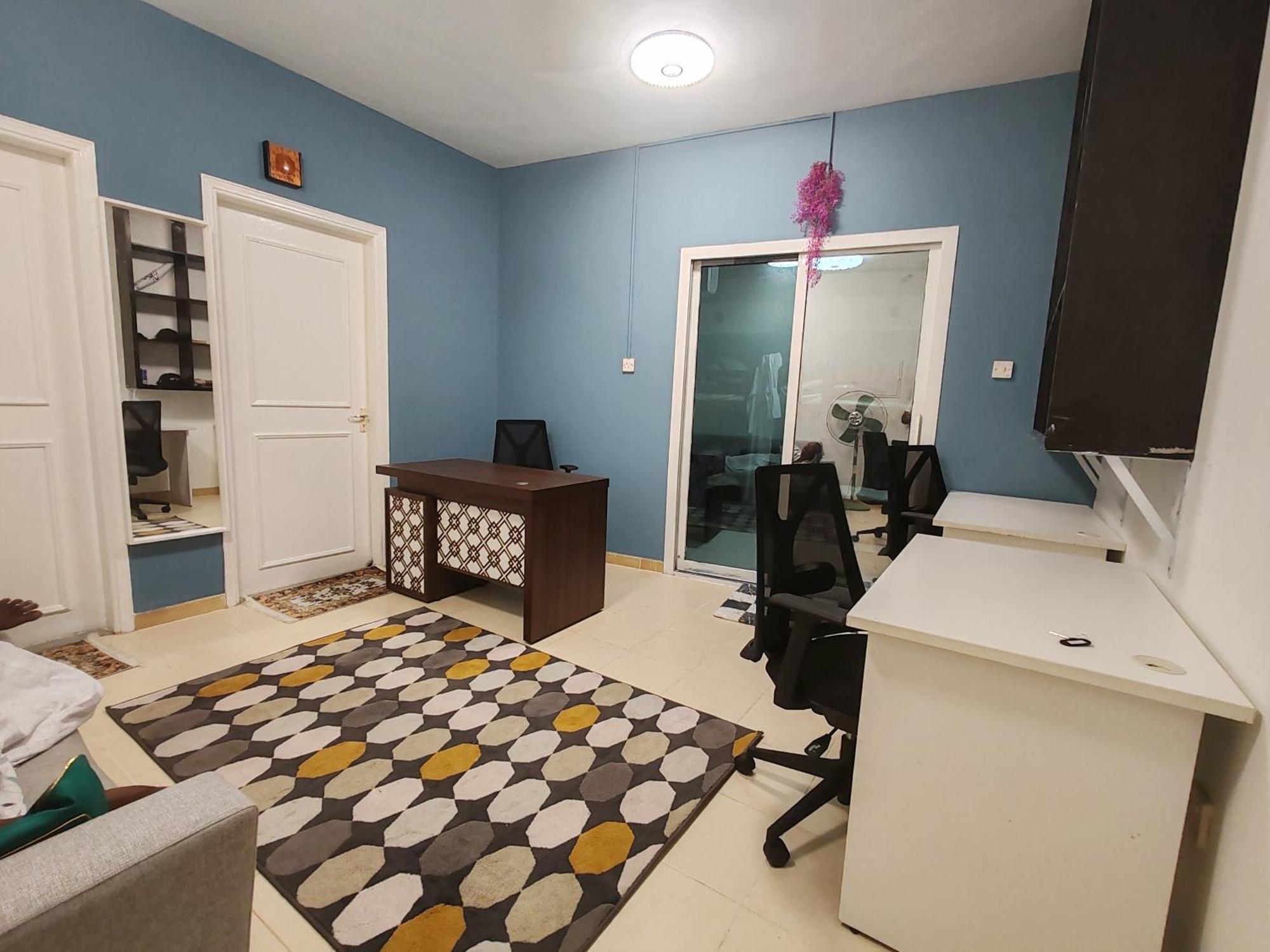 Qamar Deira Hostel Dubai