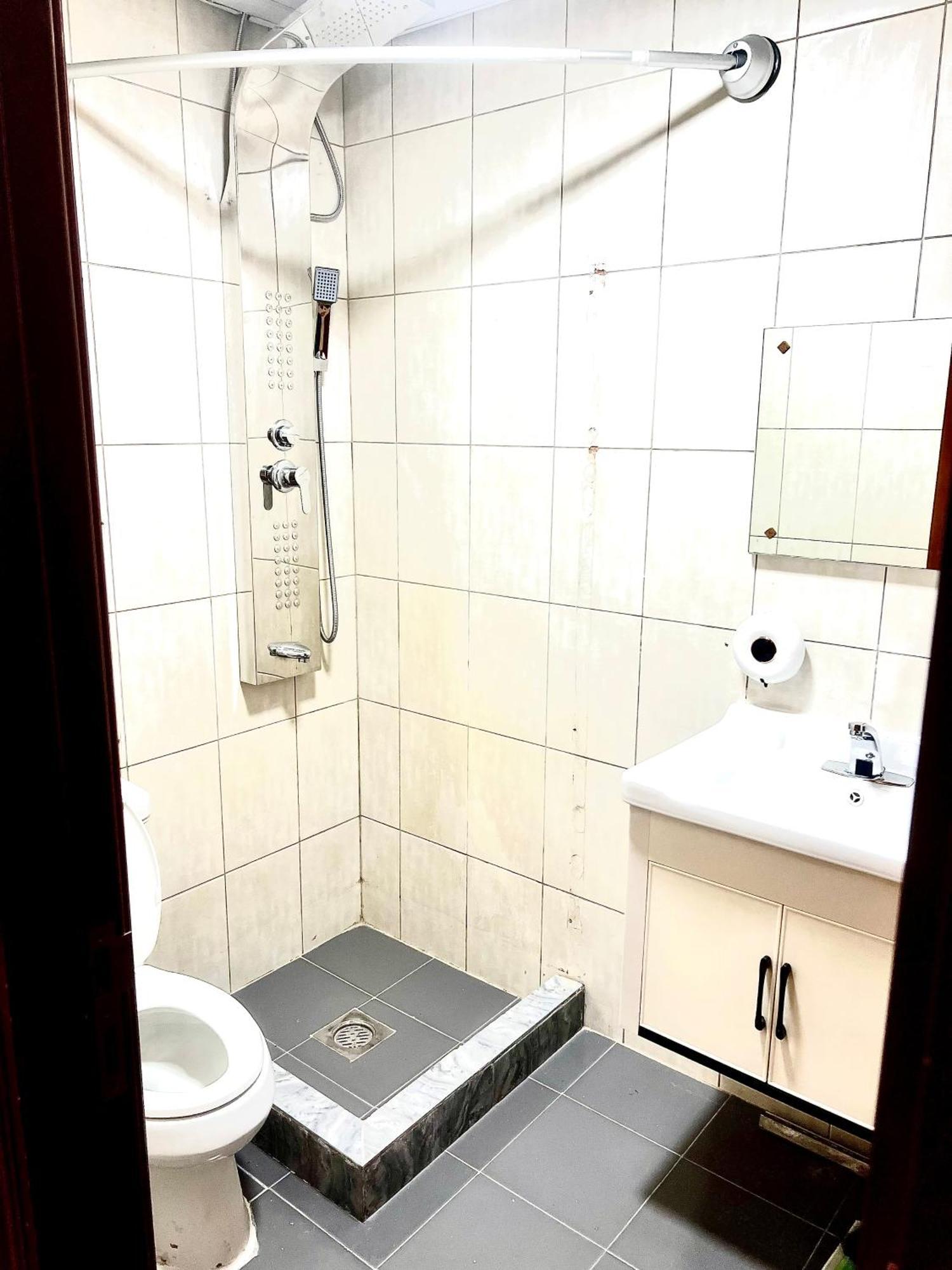 Norton Court Apt Motorcity * Dubai