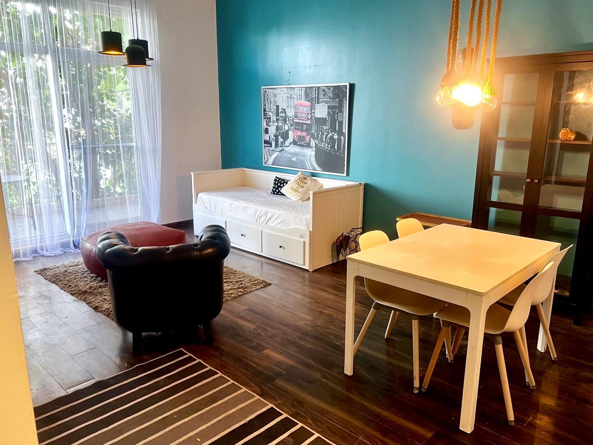 Norton Court Apt Motorcity Apartment *