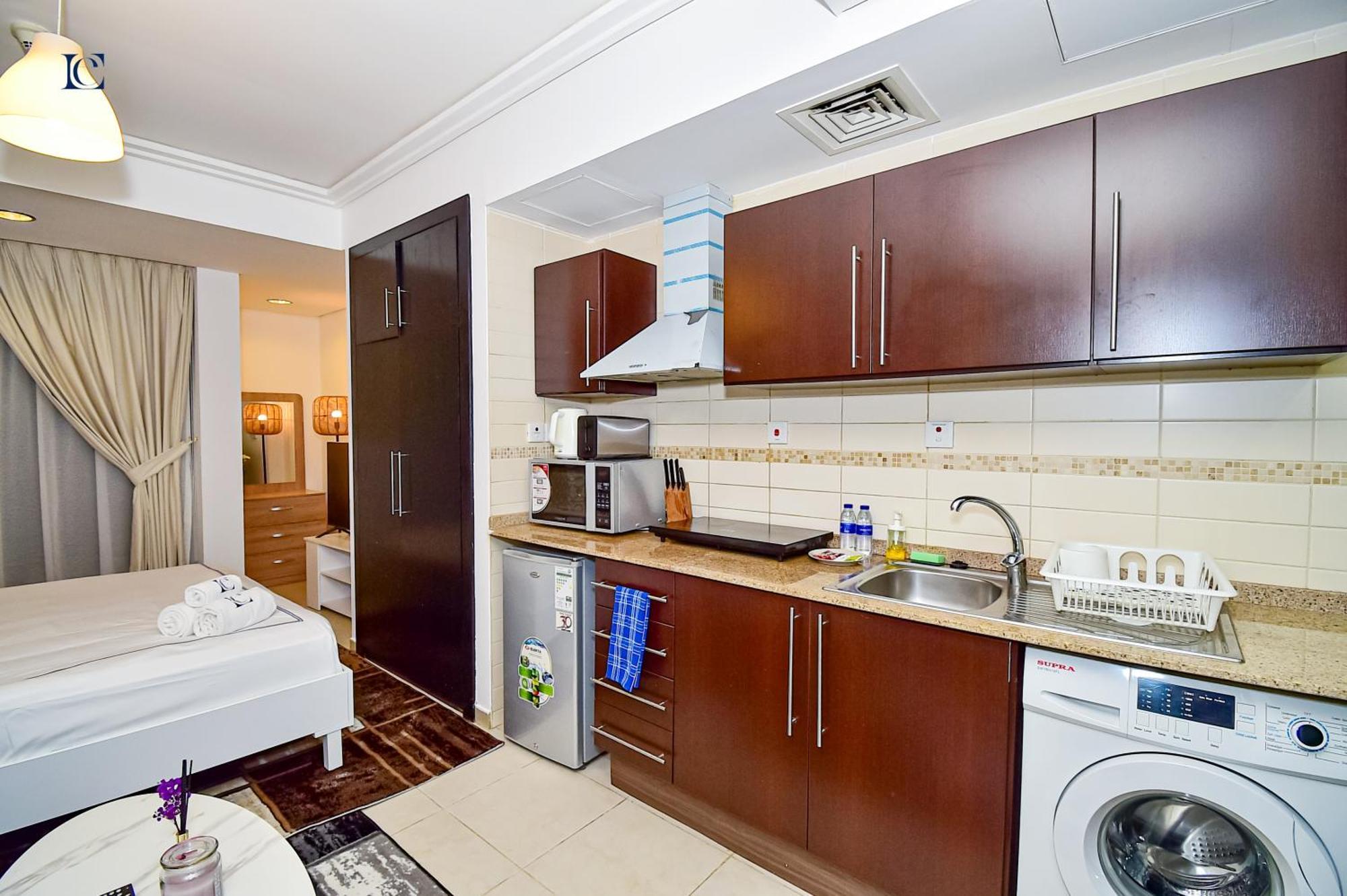Luxury Escapes - Cozy With Balcony Near Metro - Goldcrest 2 Jlt Apartment