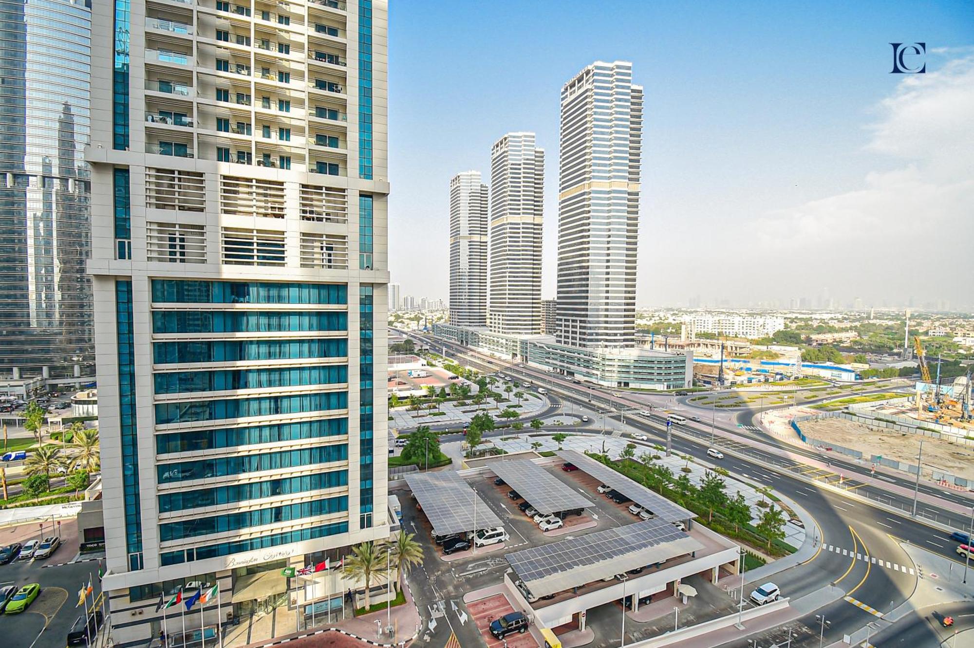 Luxury Escapes - Cozy With Balcony Near Metro - Goldcrest 2 Jlt Apartment