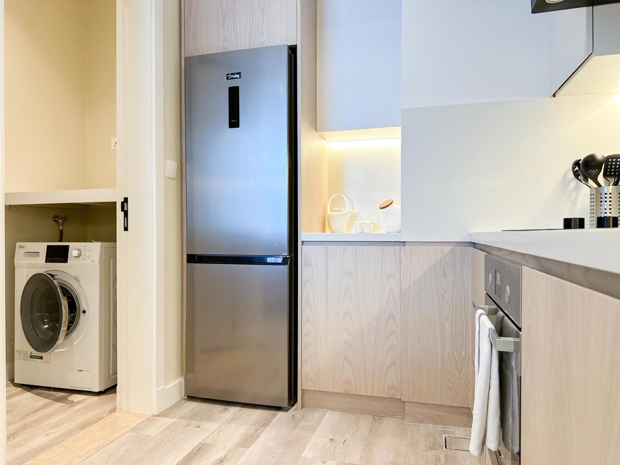 Apartment Renovated Marina View In Oceana Dubai