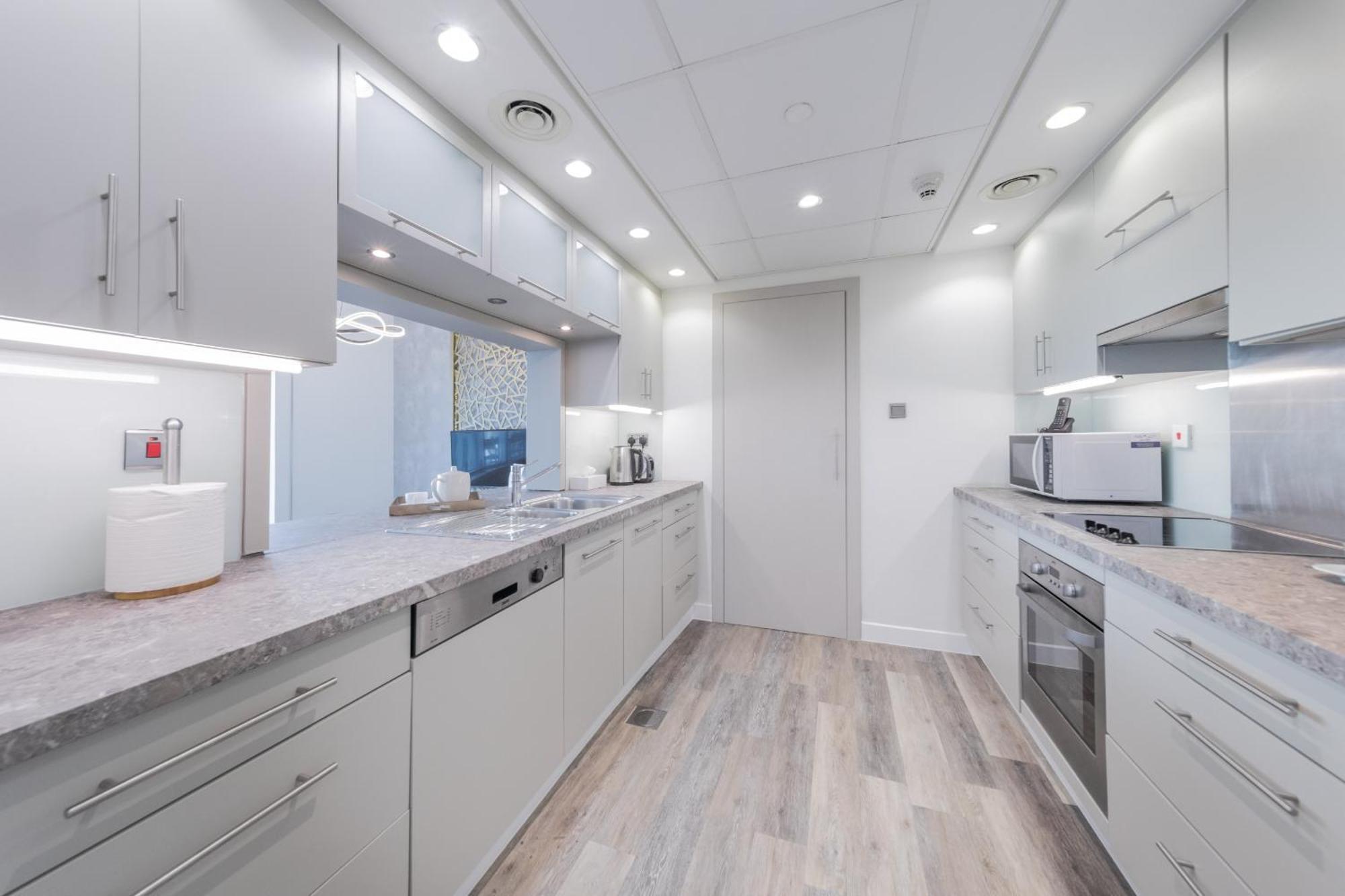 Boutique Living - Burj Views - Renovated Daire Dubai